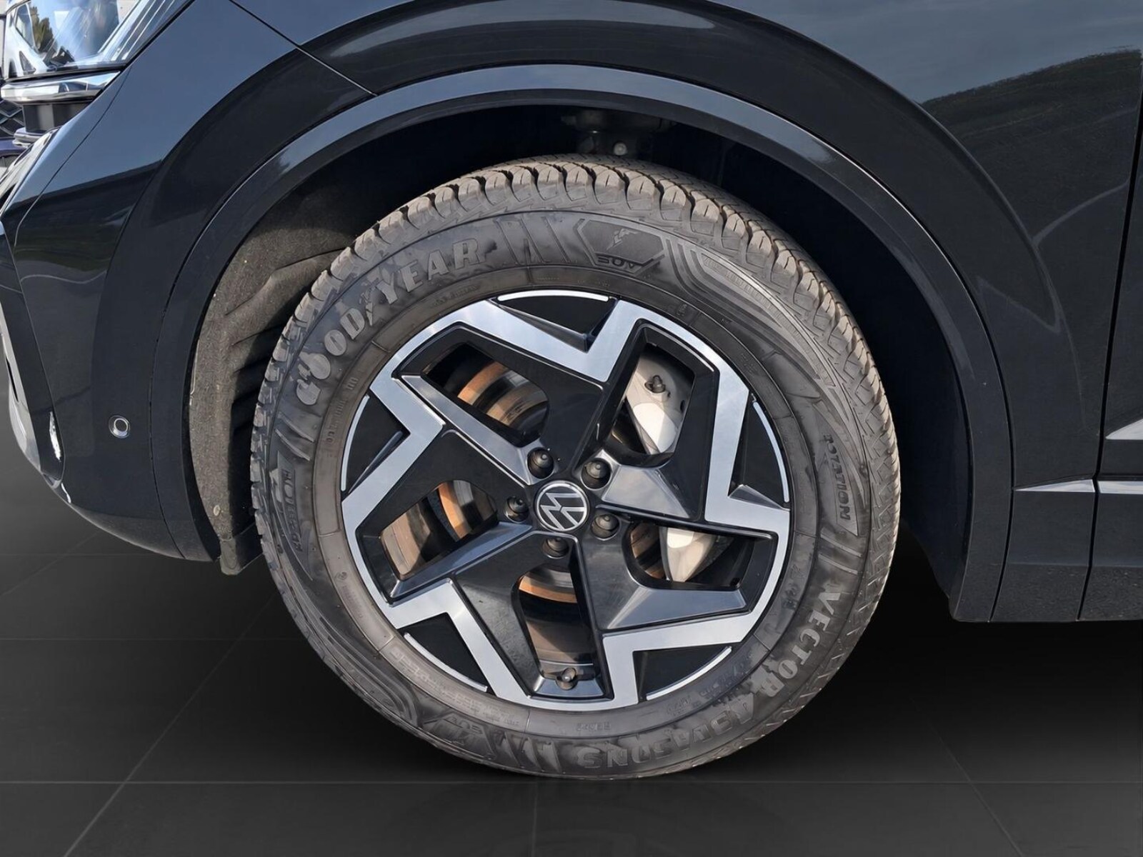 Volkswagen Touareg – Bild 16