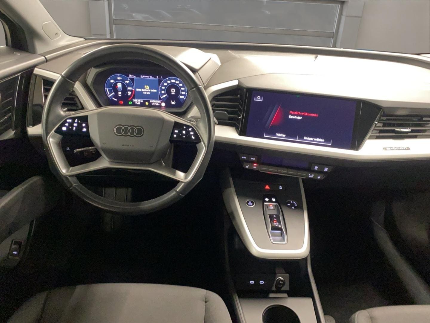 Bild über Audi Q4 e-tron 40 e-tron - für weitere Informationen kontaktieren Sie den Audi Partner
