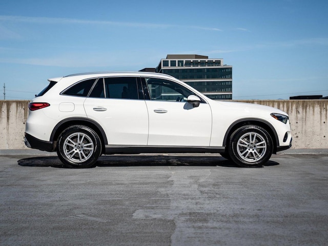 2024 Mercedes-Benz GLC 300