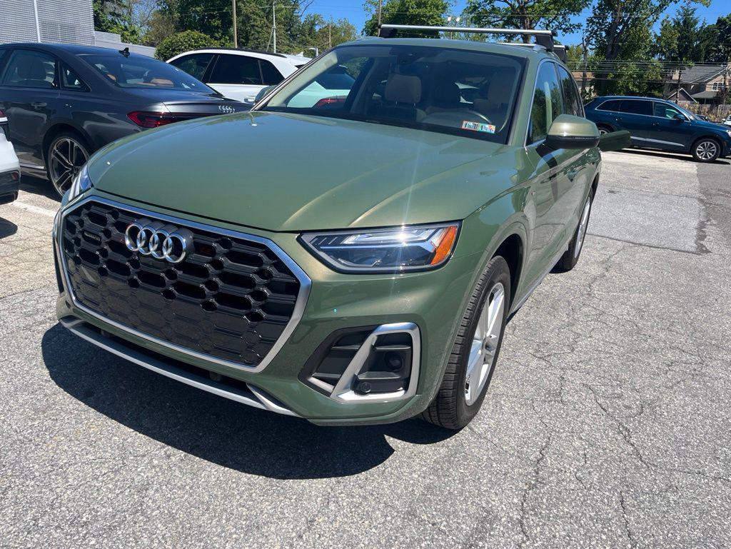 2021 Audi Q5 55 e Premium Plus's photo