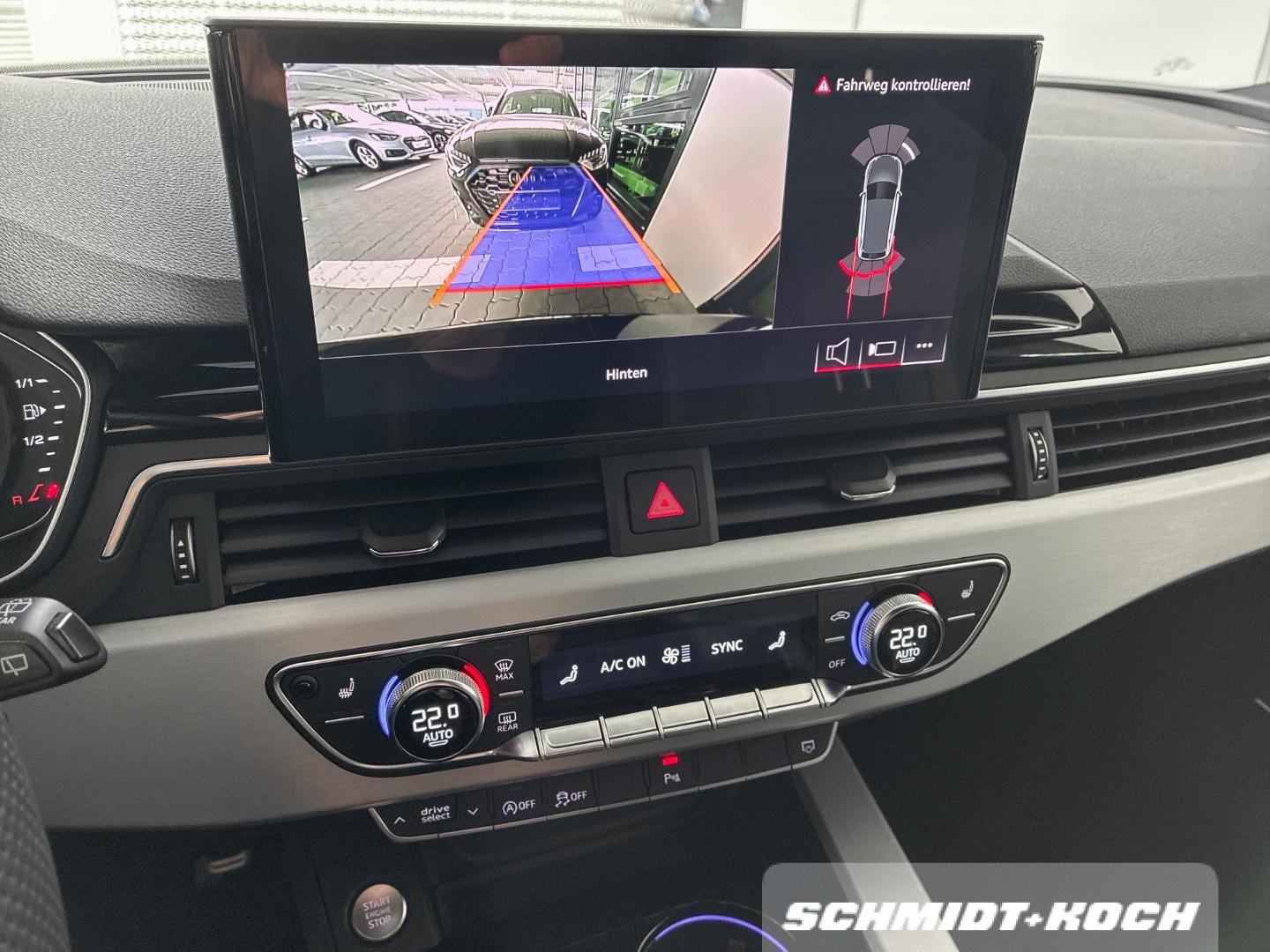 Bild über Audi A4 Avant S line 40 TFSI S tronic - für weitere Informationen kontaktieren Sie den Audi Partner