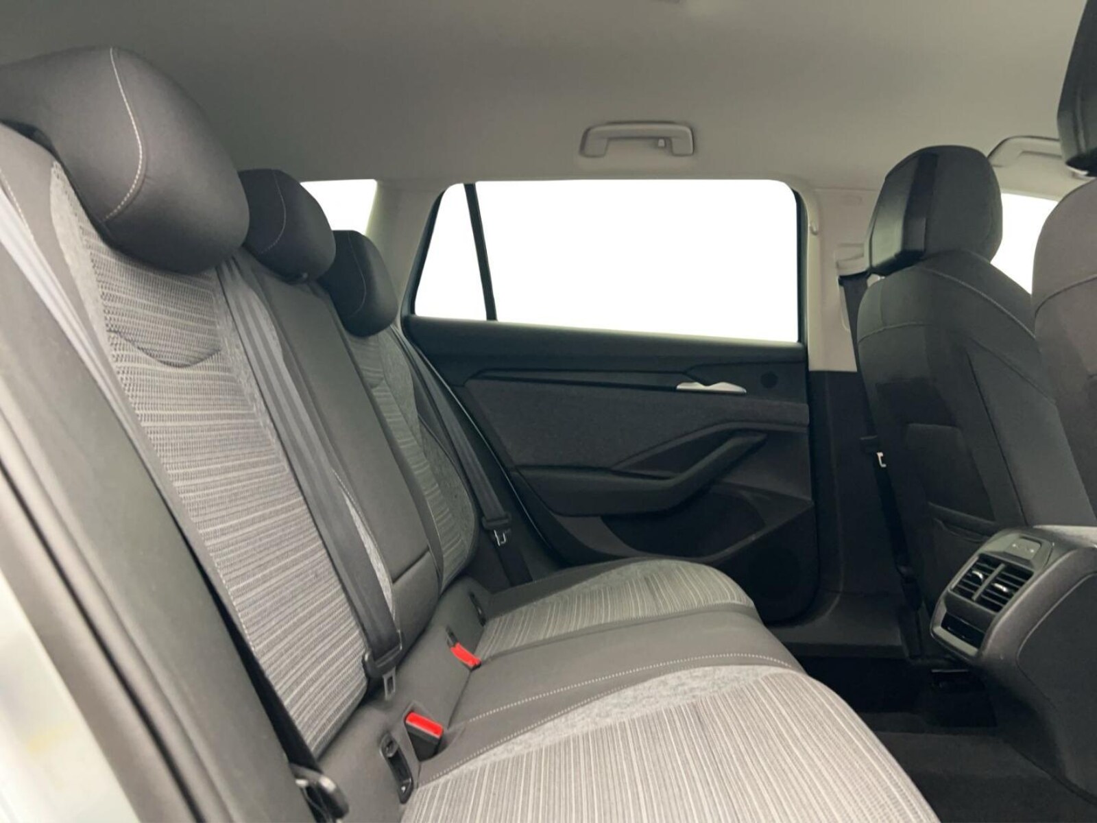 Škoda Superb Combi – Bild 16
