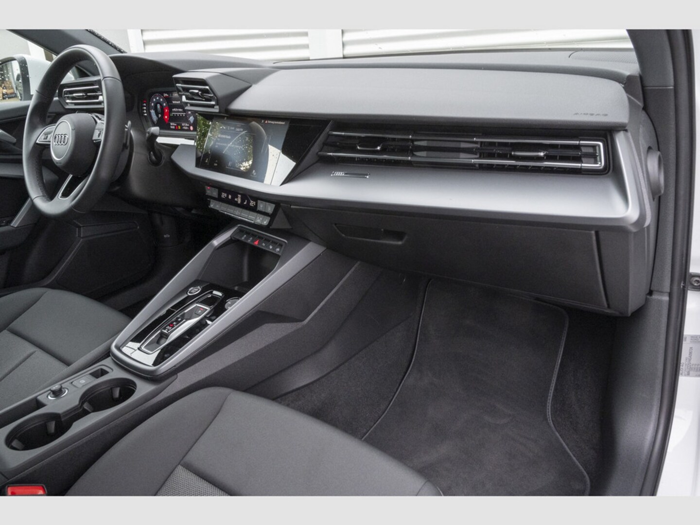 Bild über Audi A3 allstreet 35 TFSI S tronic - für weitere Informationen kontaktieren Sie den Audi Partner