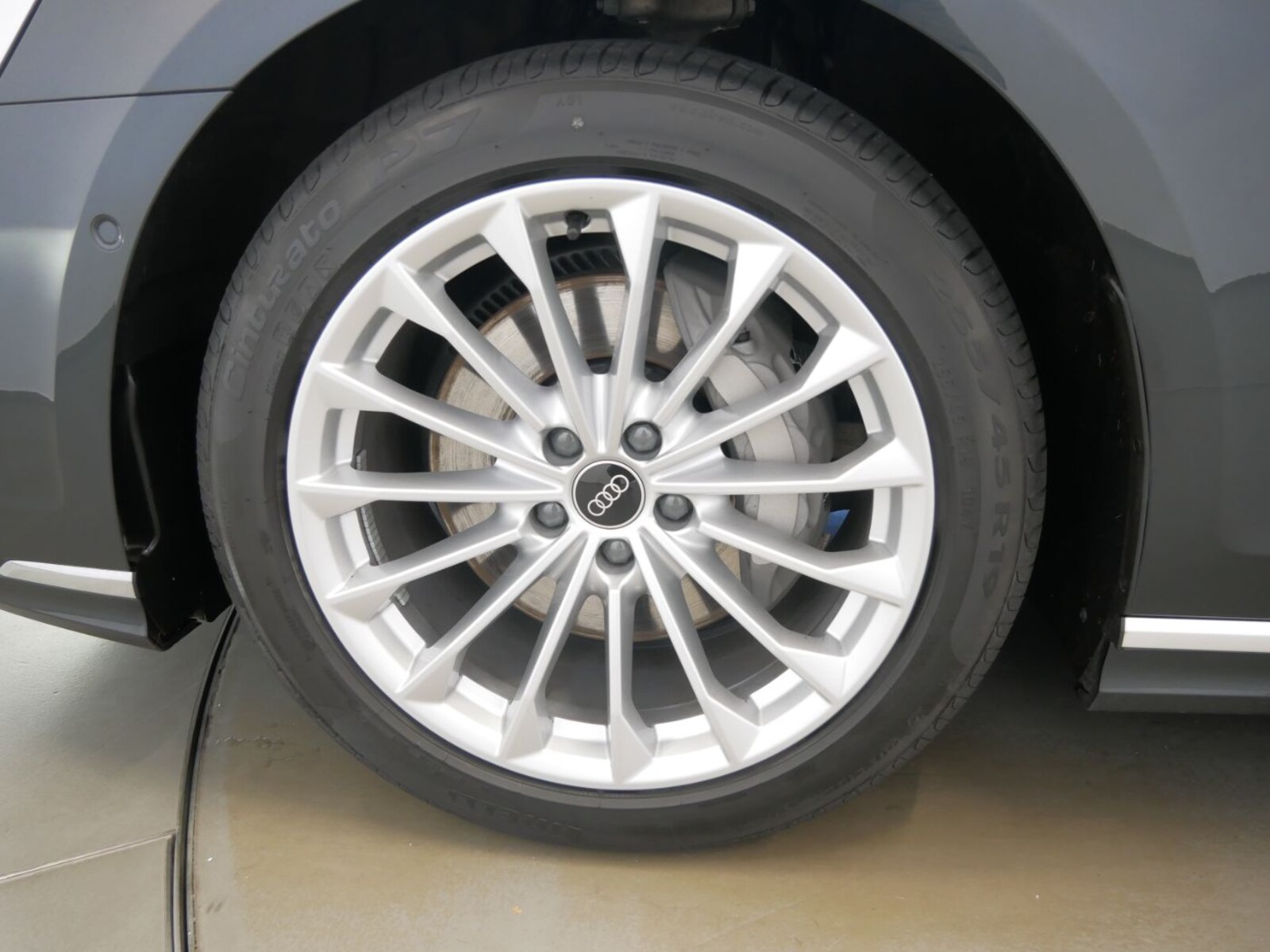 Audi A8 – Bild 18