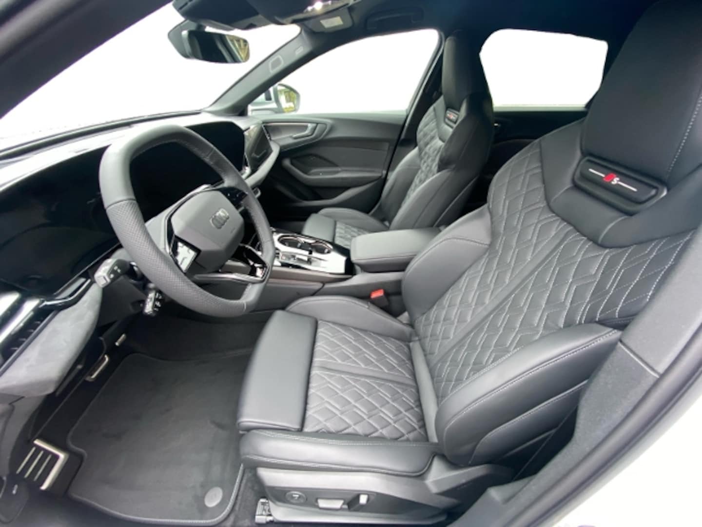 Bild über Audi S5 Avant TFSI 270 kW S tronic - für weitere Informationen kontaktieren Sie den Audi Partner