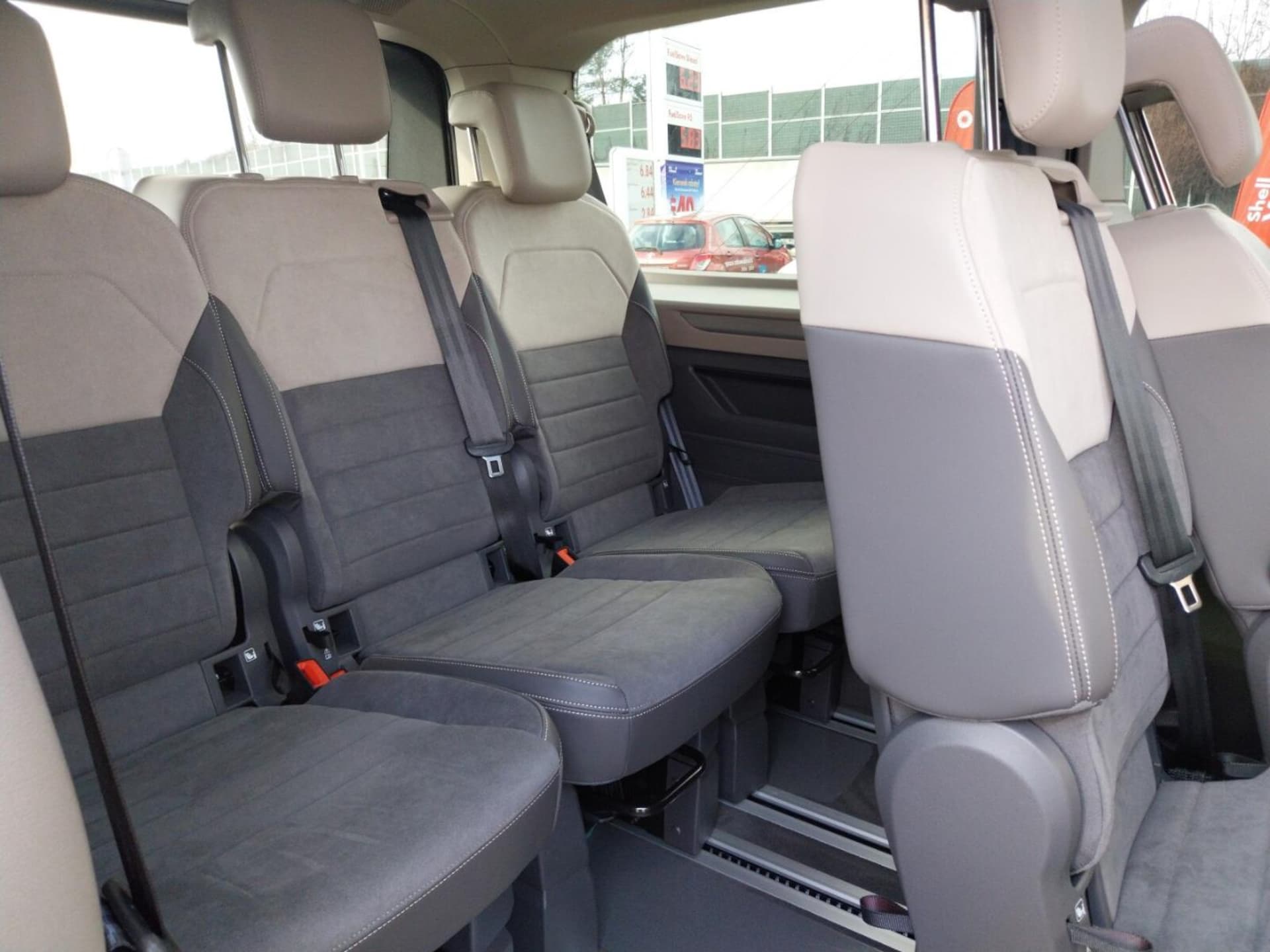 Volkswagen Multivan długi rozstaw osi Life
