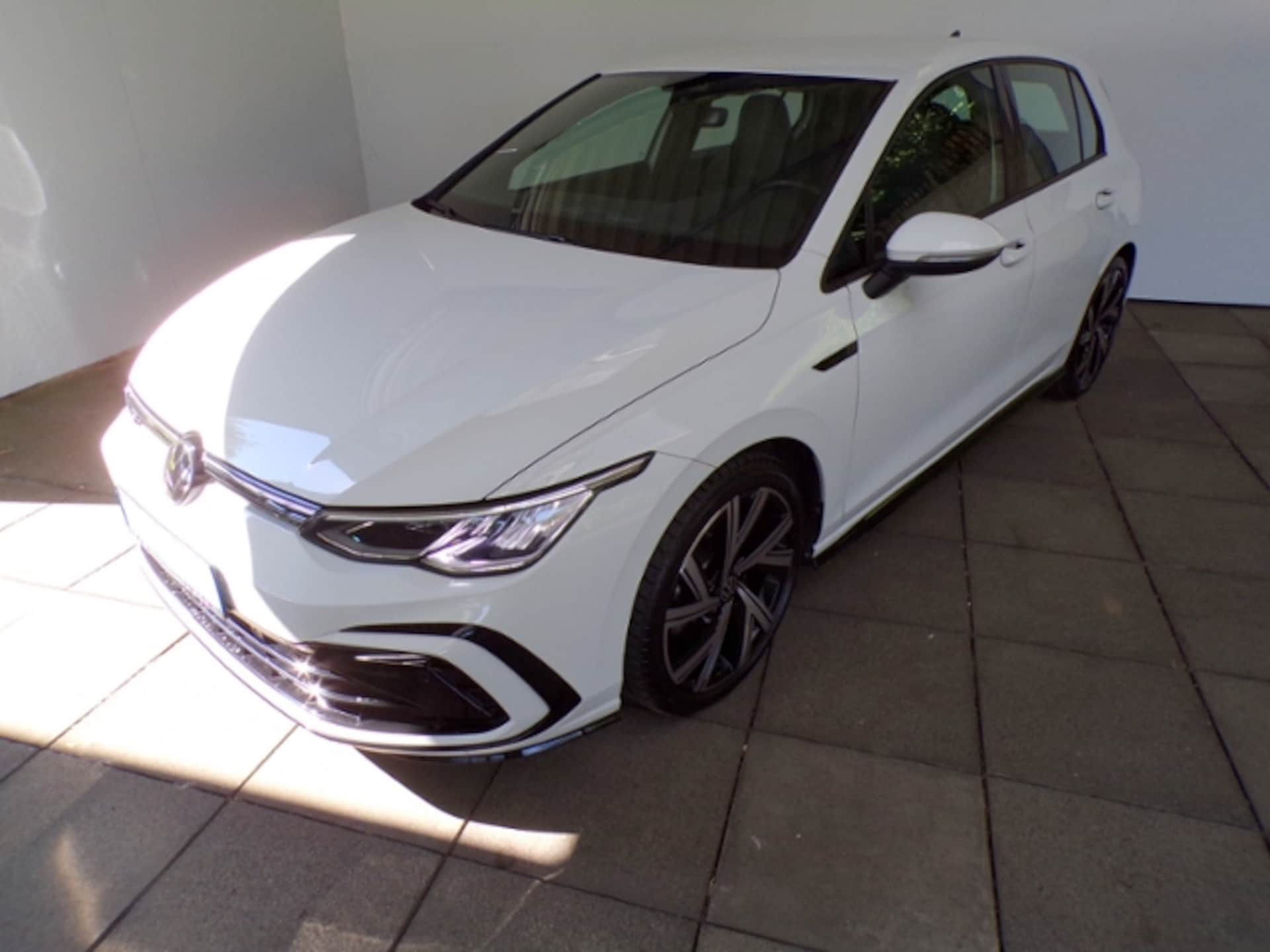 Volkswagen Golf R-Line