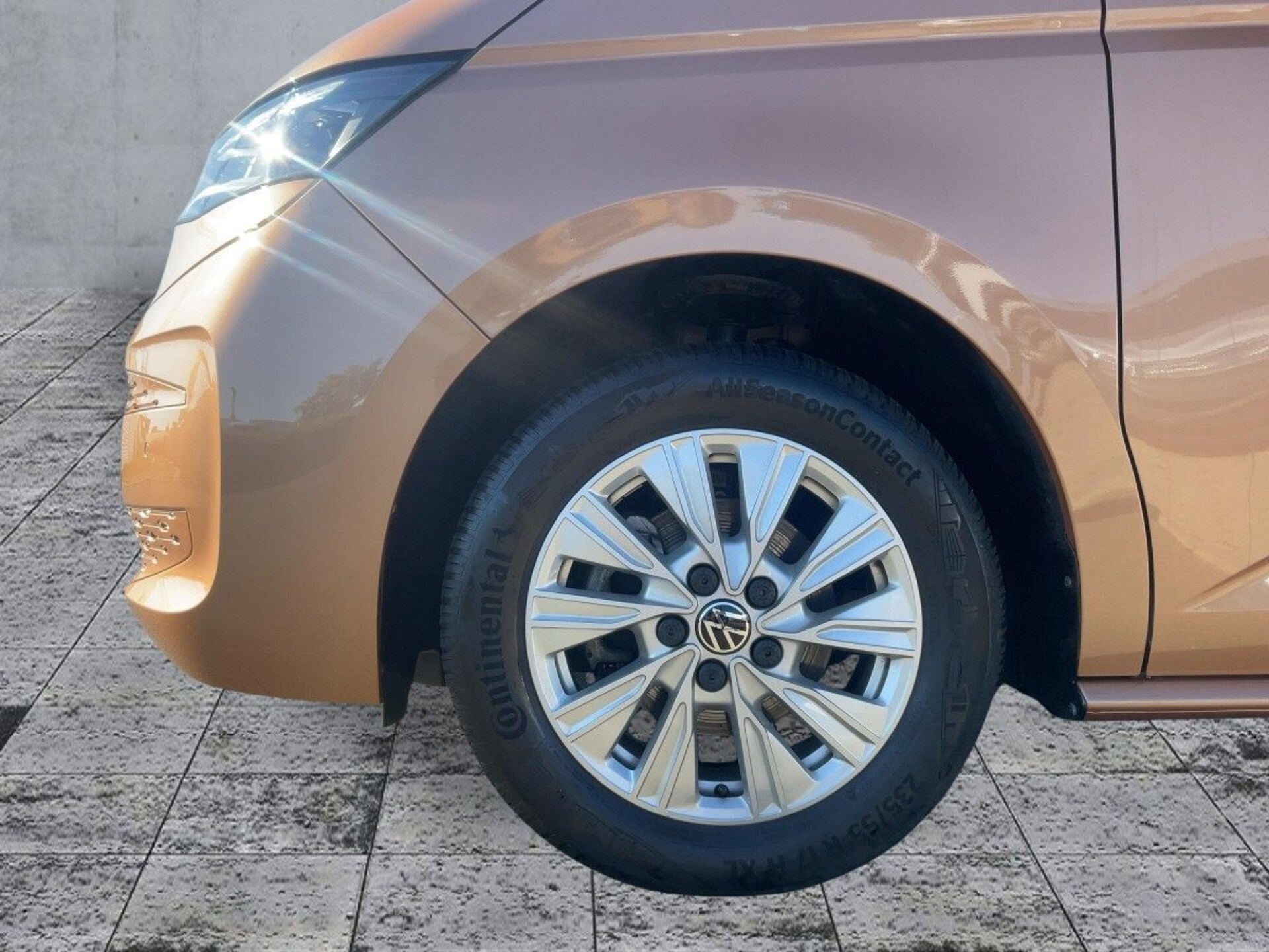 Volkswagen Multivan Basis-Modell