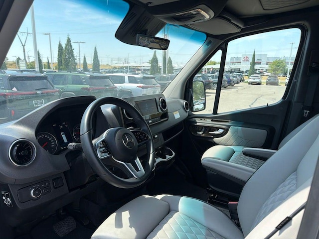 2024 Mercedes-Benz