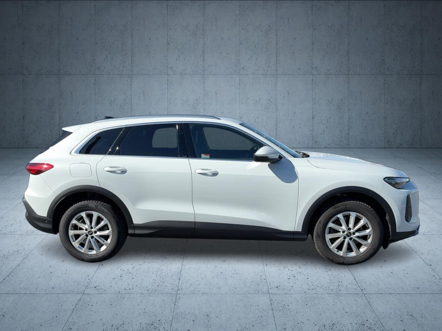 Bild über Audi Q5 SUV TFSI quattro 150 kW S tronic - für weitere Informationen kontaktieren Sie den Audi Partner