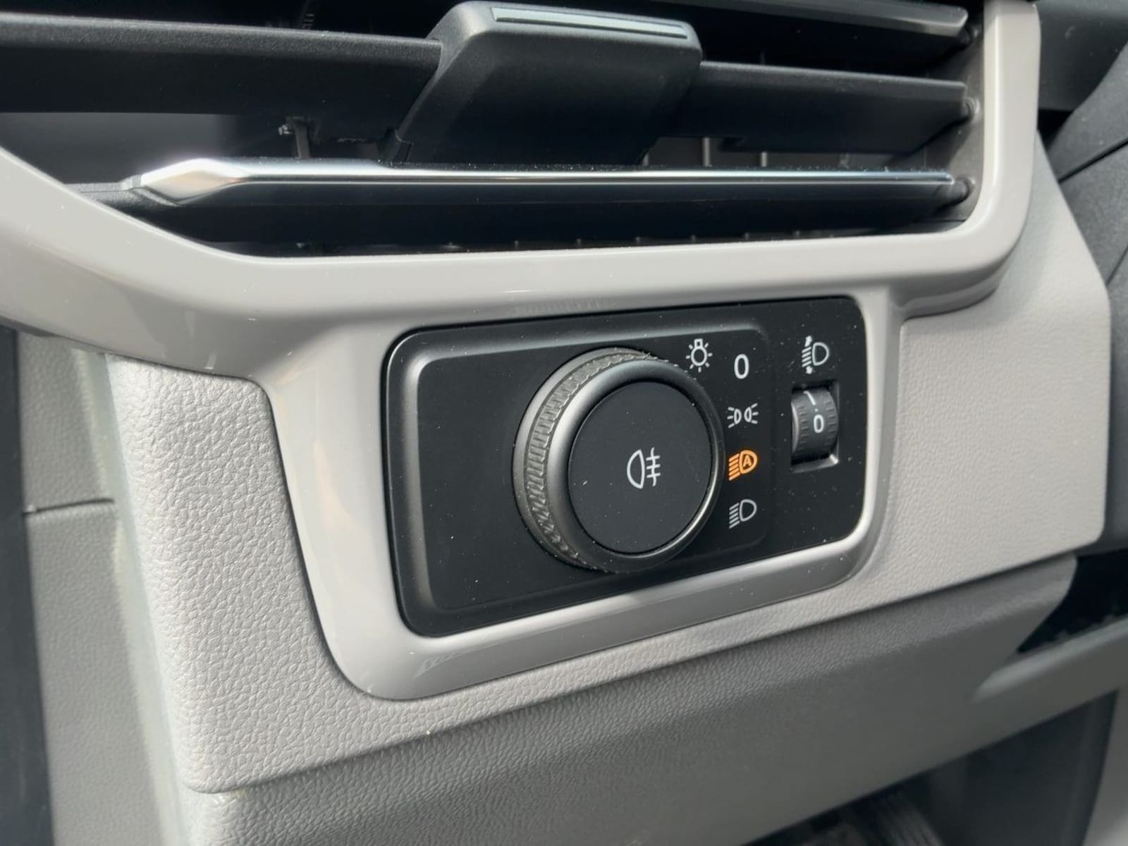 Volkswagen Transporter Kasten kurzer Radstand – Bild 17