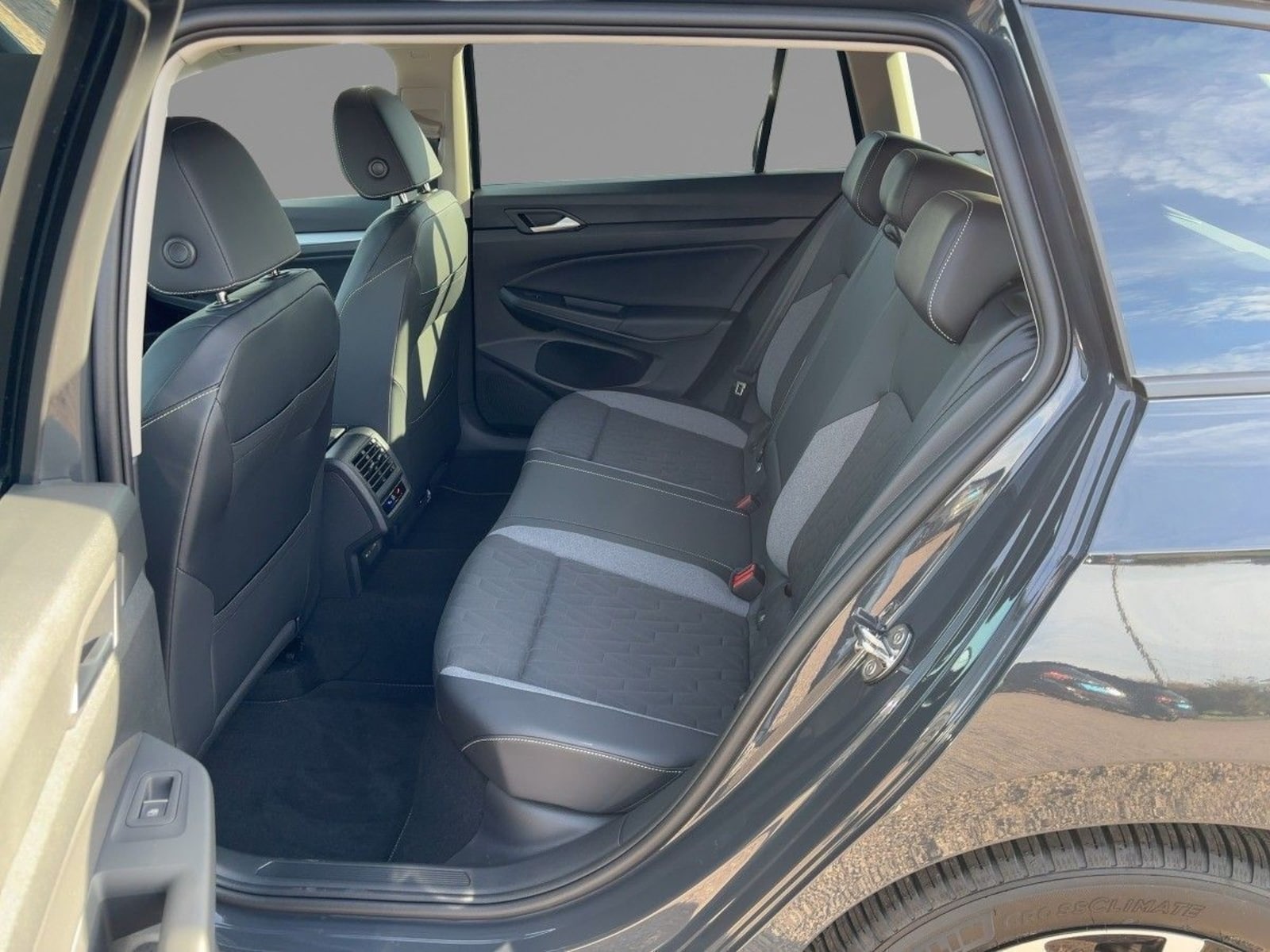 Volkswagen Golf Variant – Bild 11