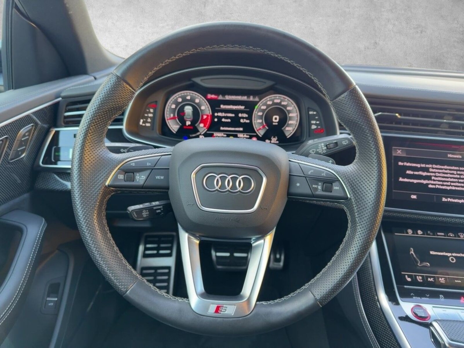 Audi SQ8 – Bild 12