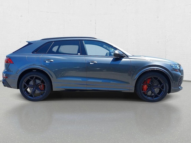 2027 Audi RS Q8 SUV performance
