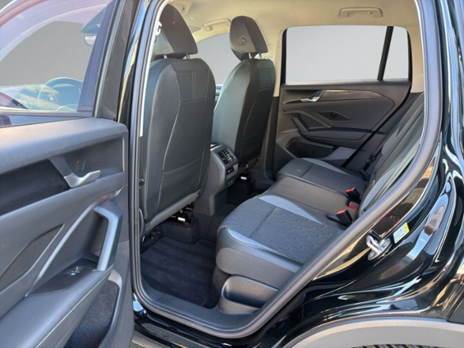 Volkswagen Tiguan – Bild 10