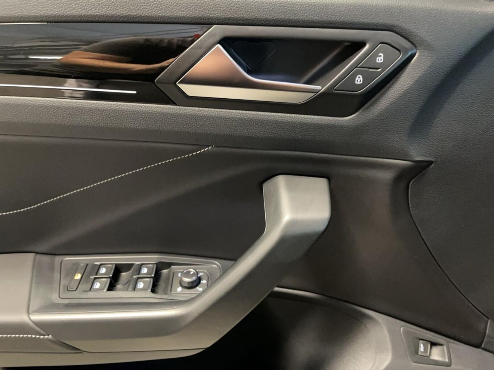 Volkswagen T-Roc – Bild 13