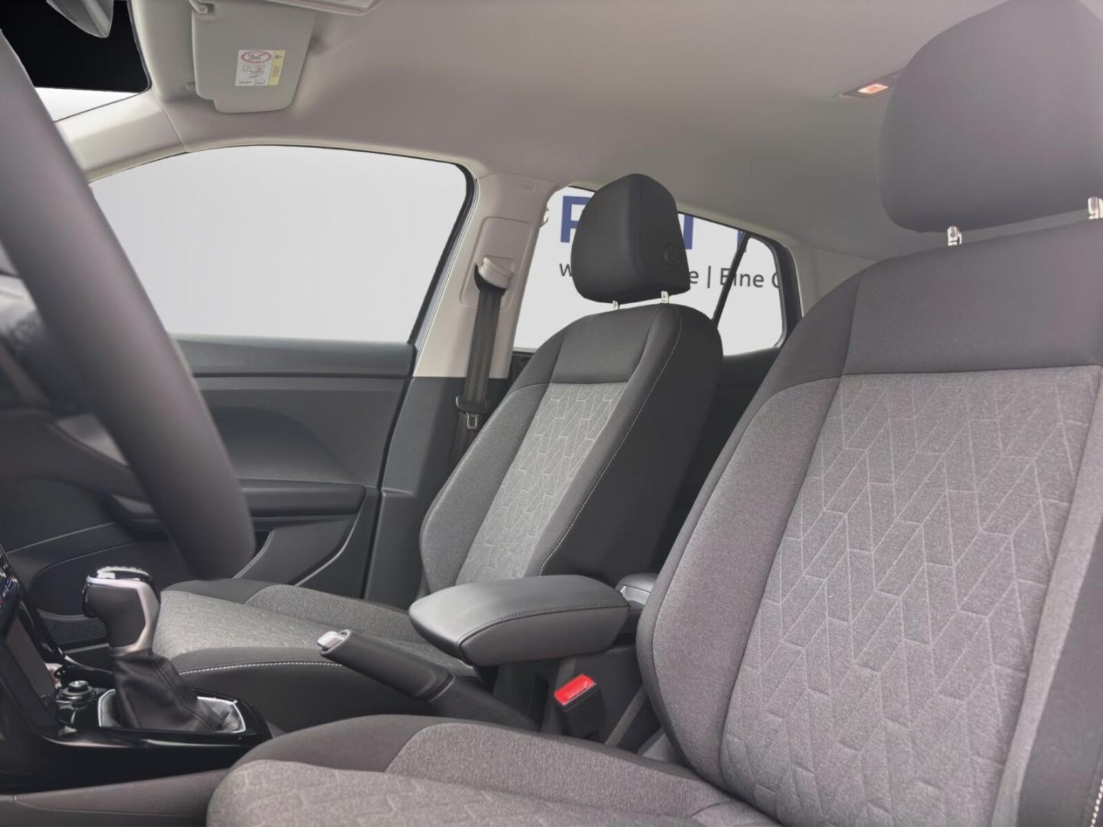Volkswagen T-Cross – Bild 10