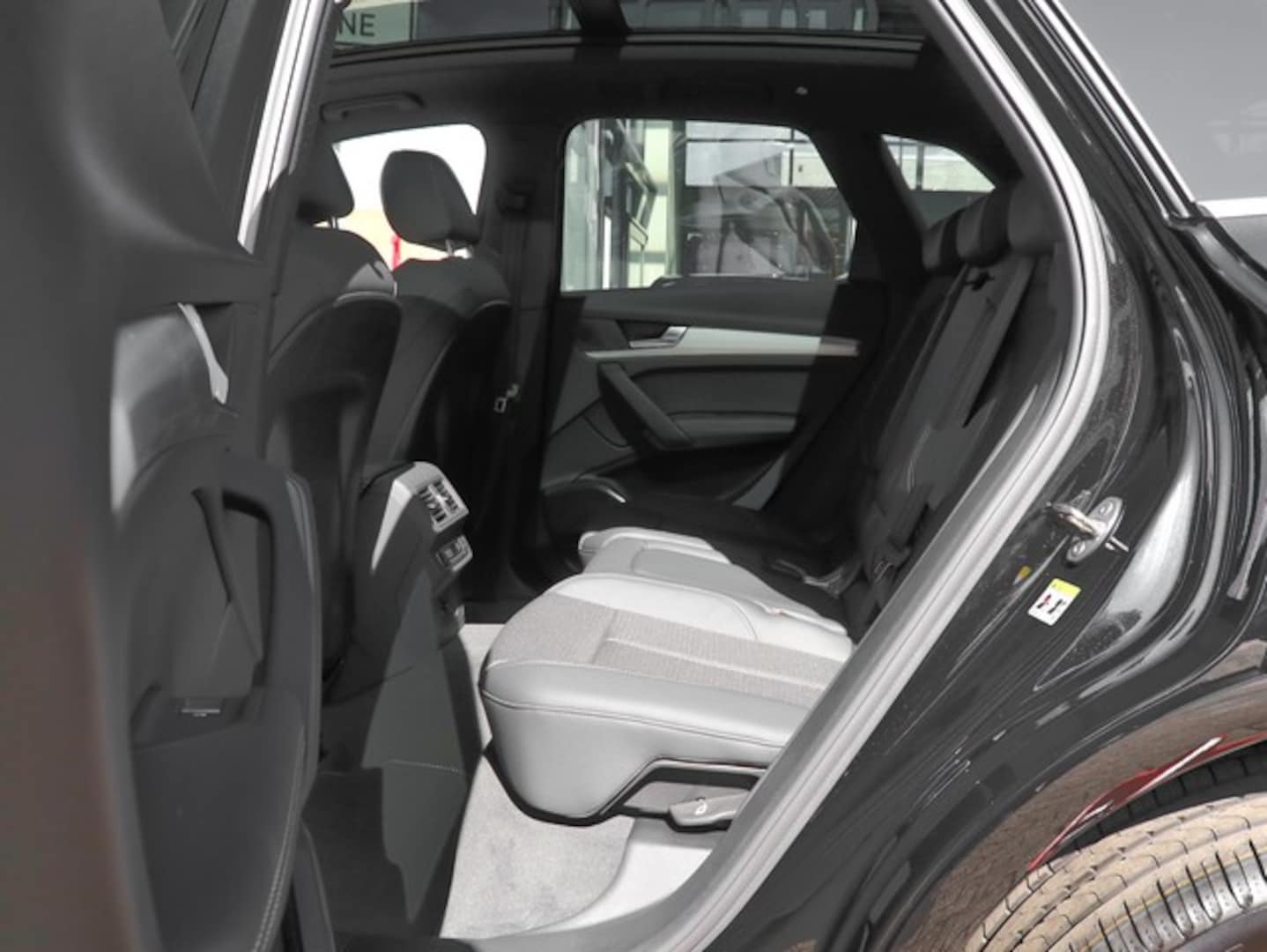 Bild über Audi Q5 40 TDI quattro S tronic - für weitere Informationen kontaktieren Sie den Audi Partner