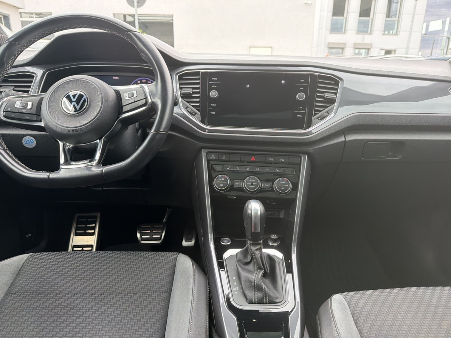 Volkswagen T-Roc Sport