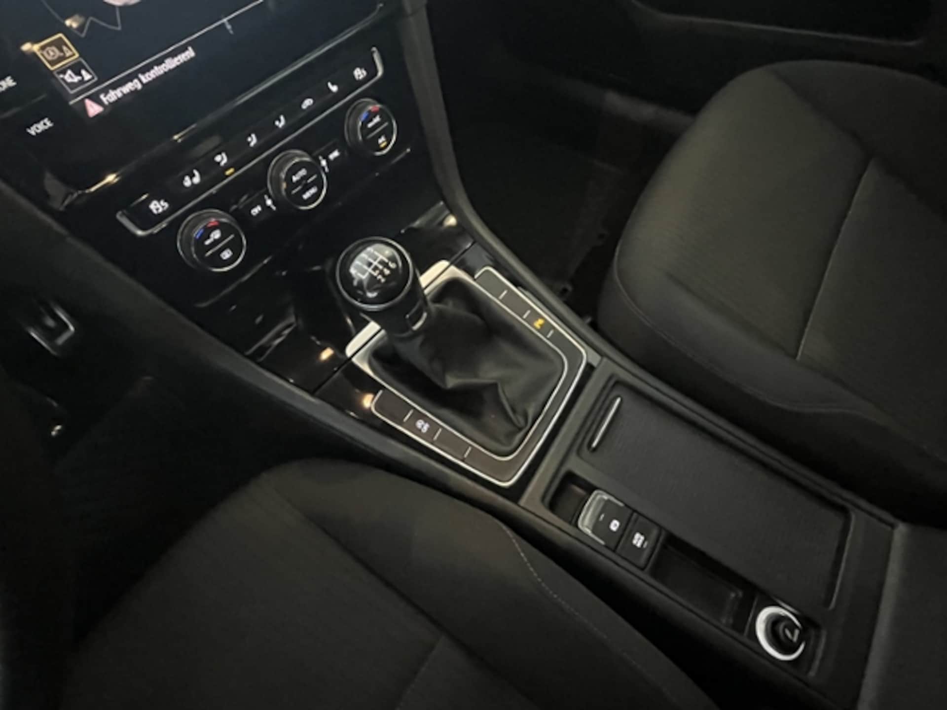 Volkswagen Golf SOUND