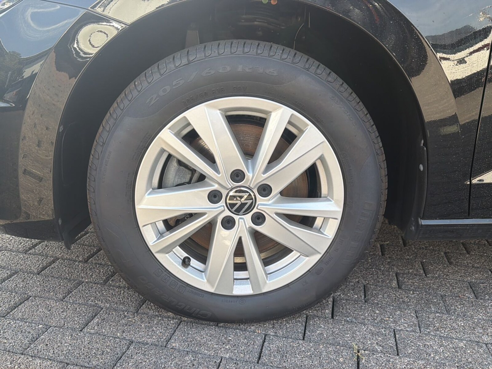 Volkswagen Touran – Bild 6