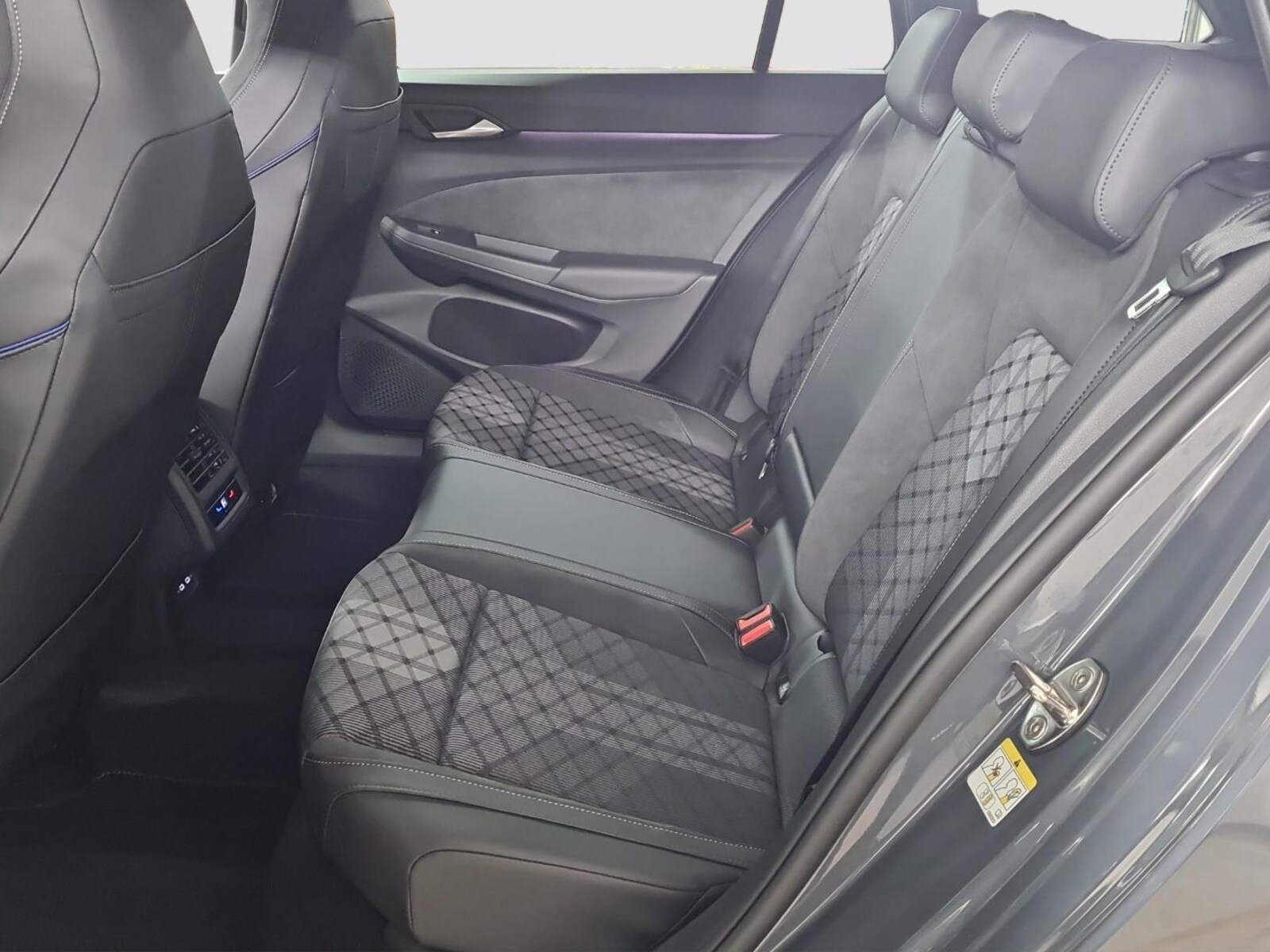 Volkswagen Golf Variant – Bild 9