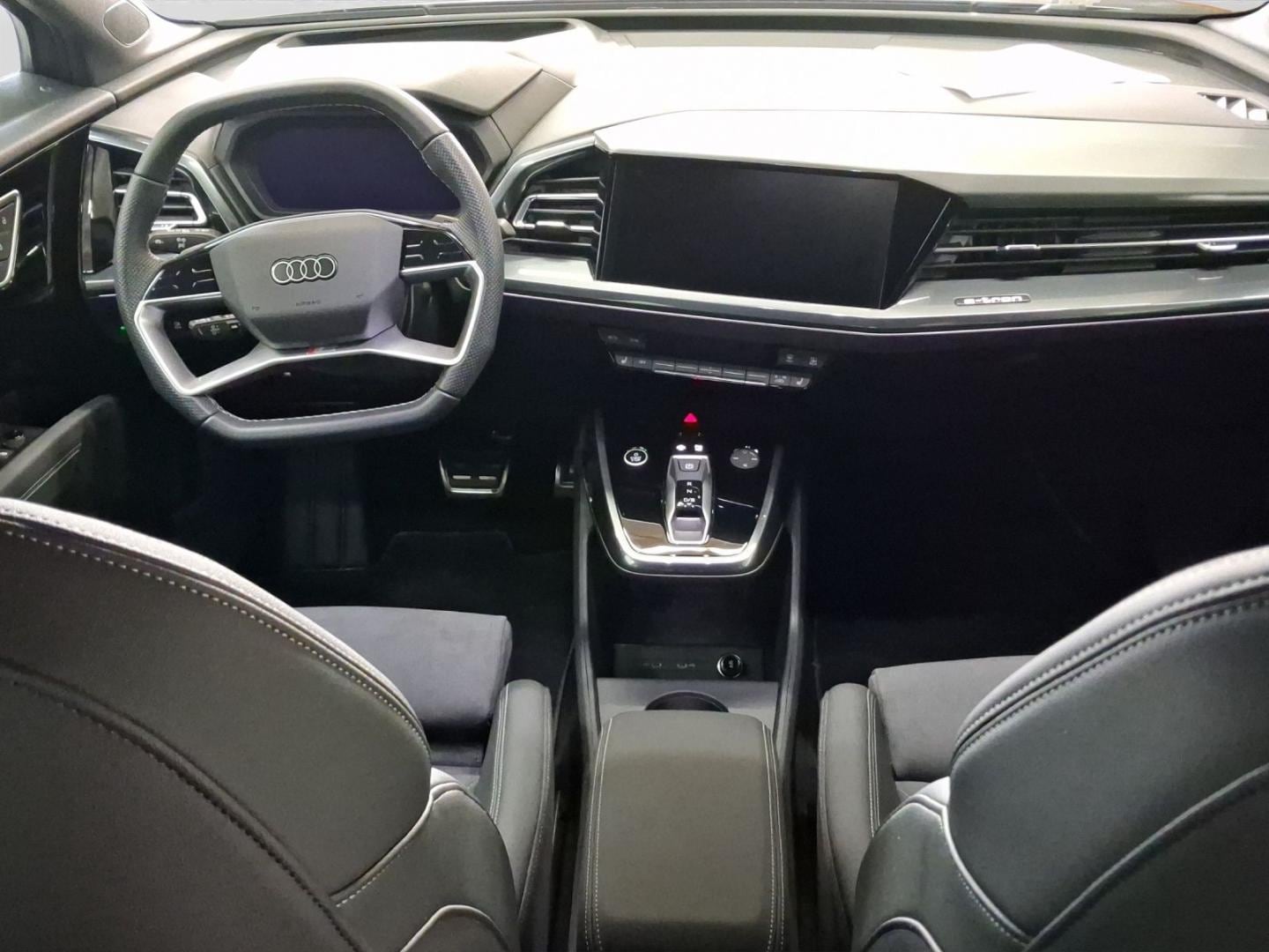 Bild über Audi Q4 e-tron 45 e-tron quattro - für weitere Informationen kontaktieren Sie den Audi Partner