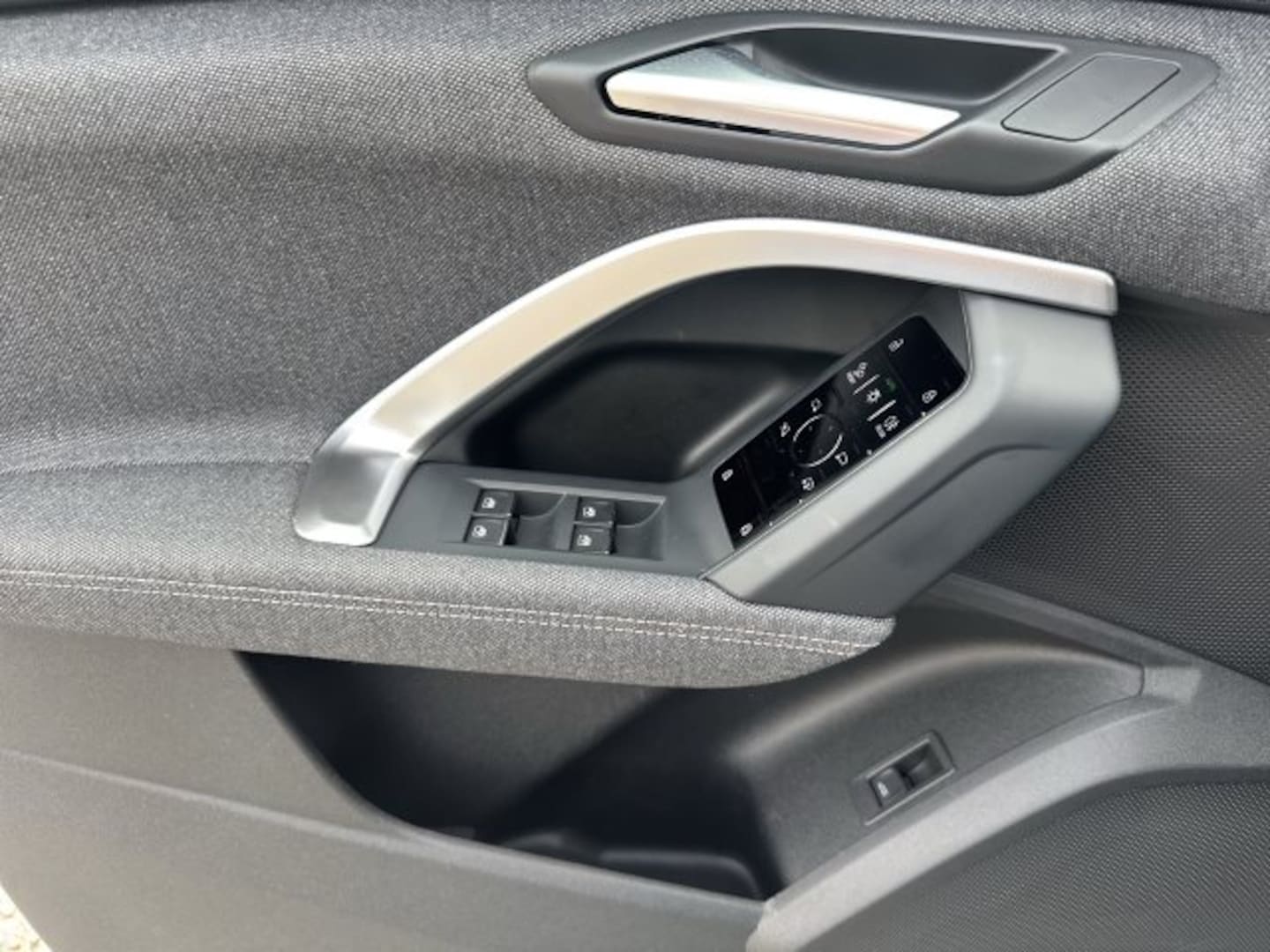 Bild über Audi Q5 SUV TFSI quattro 150 kW S tronic - für weitere Informationen kontaktieren Sie den Audi Partner