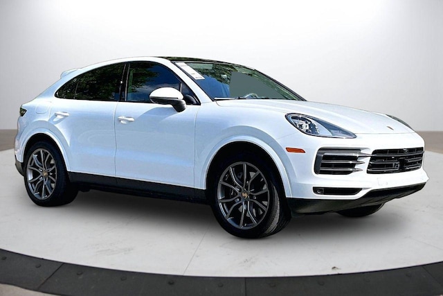 2022 Porsche Cayenne Hybrid