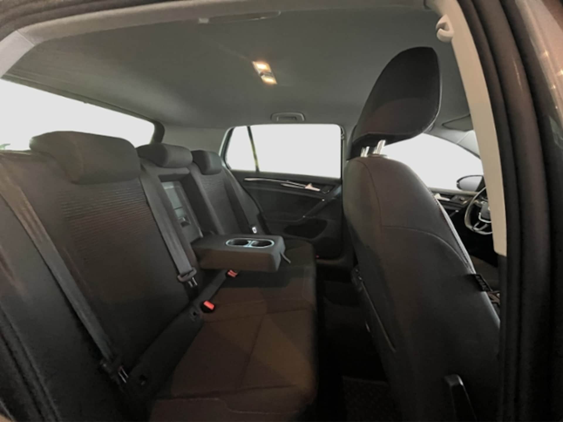 Volkswagen Golf SOUND