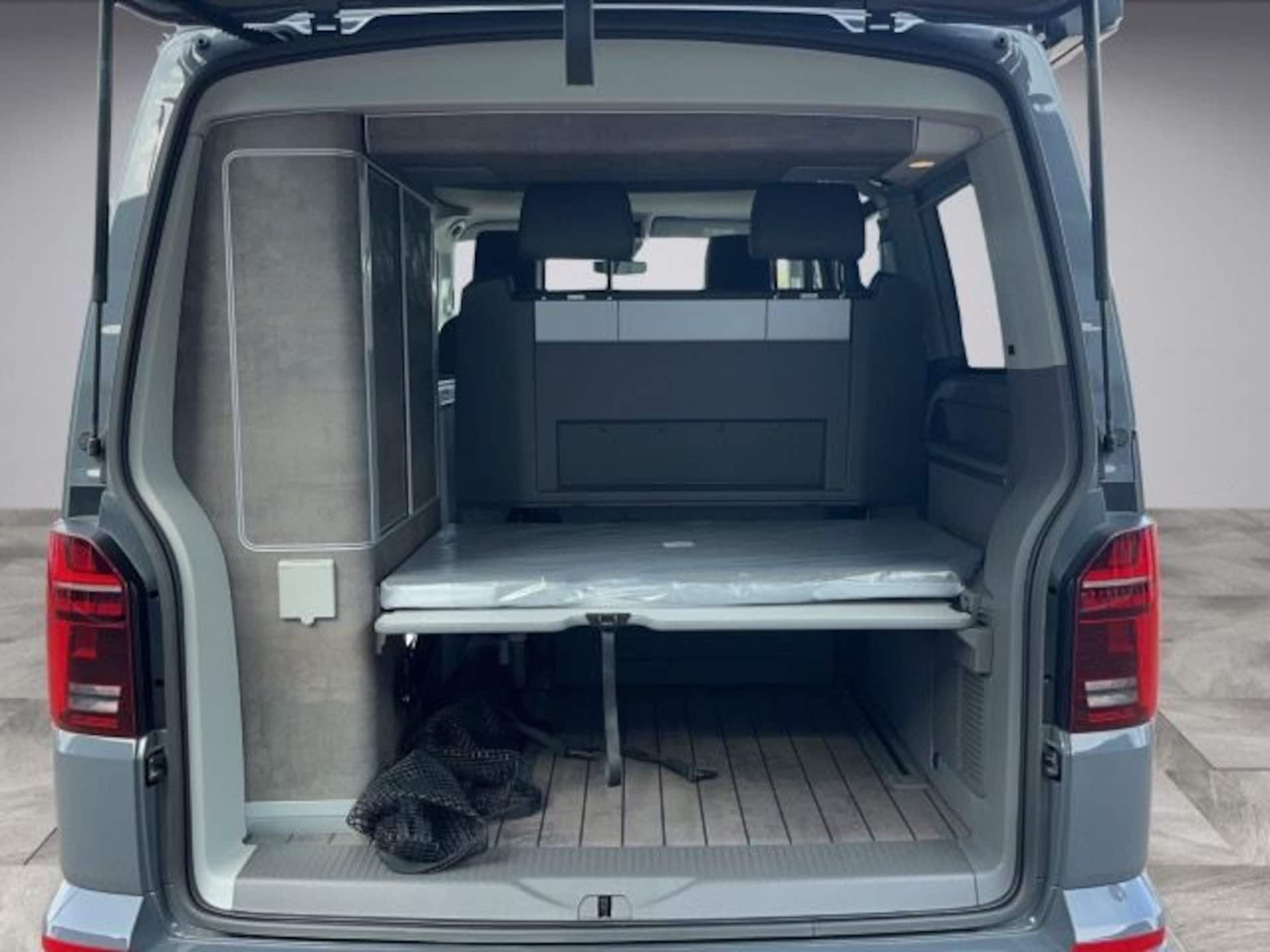 Volkswagen T6.1 California Ocean