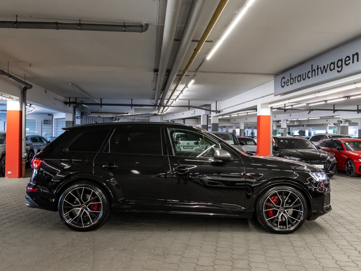 Image about Audi SQ7 TFSI quattro tiptronic