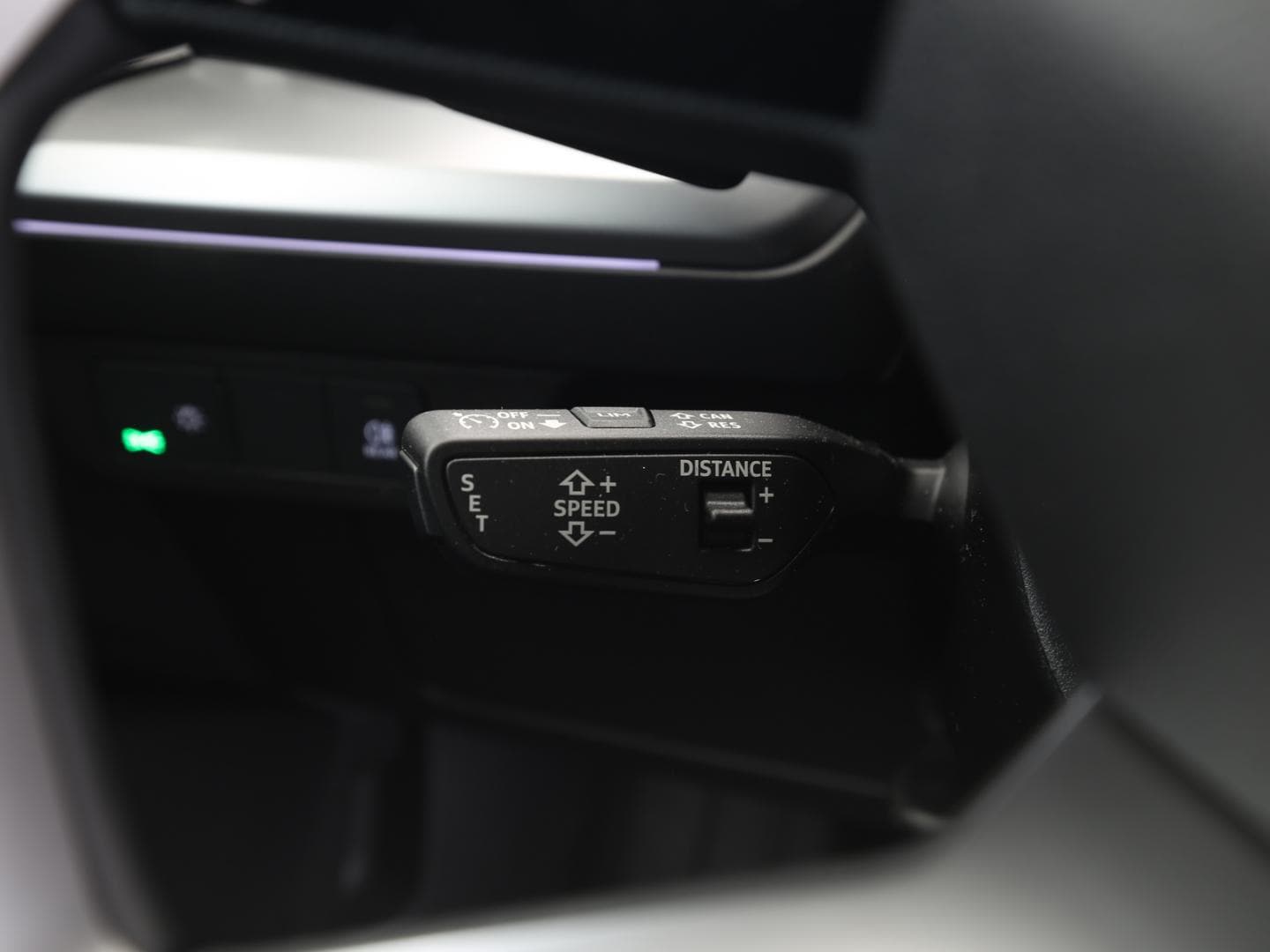 Bild über Audi Q4 e-tron 40 e-tron - für weitere Informationen kontaktieren Sie den Audi Partner