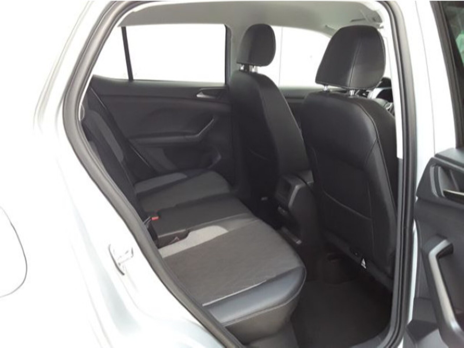 Volkswagen T-Cross – Bild 8