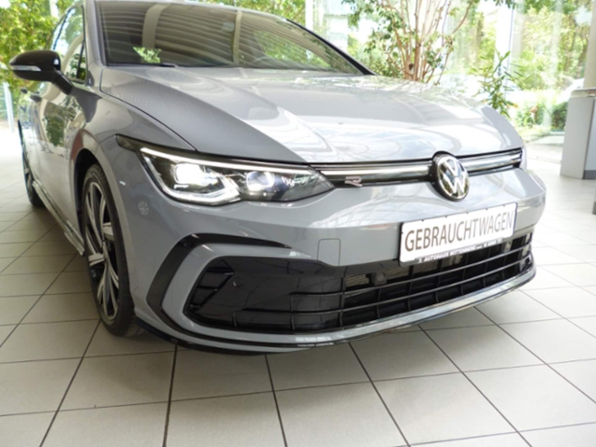 Volkswagen Golf R-Line