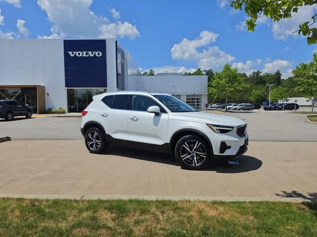 2023 Volvo XC40