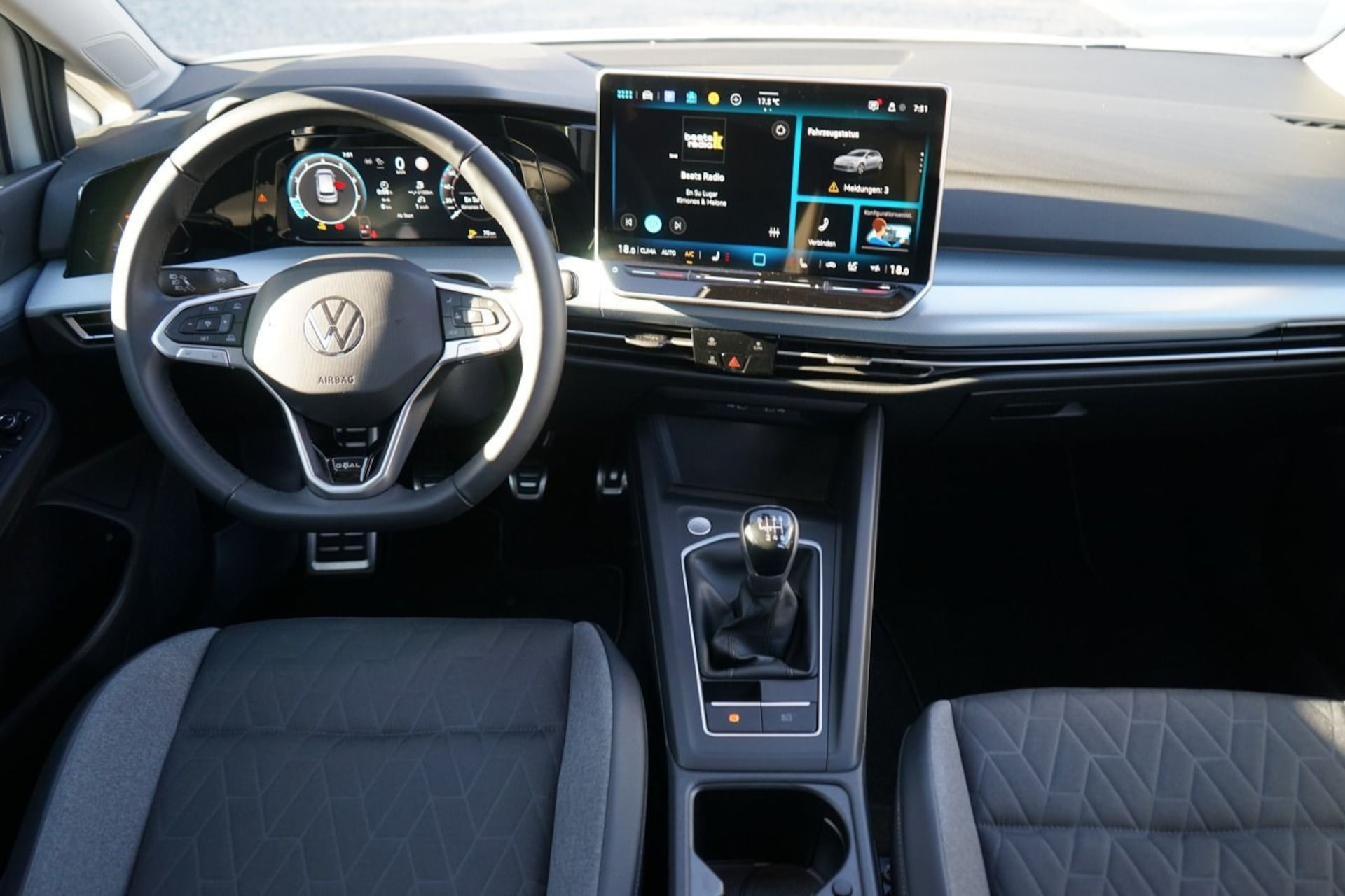 Volkswagen Golf Life