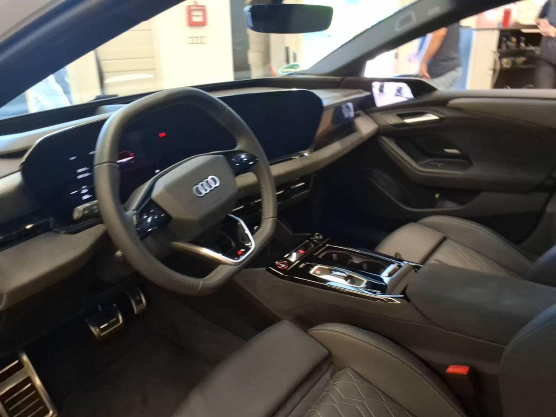 Audi S6 Avant e-tron