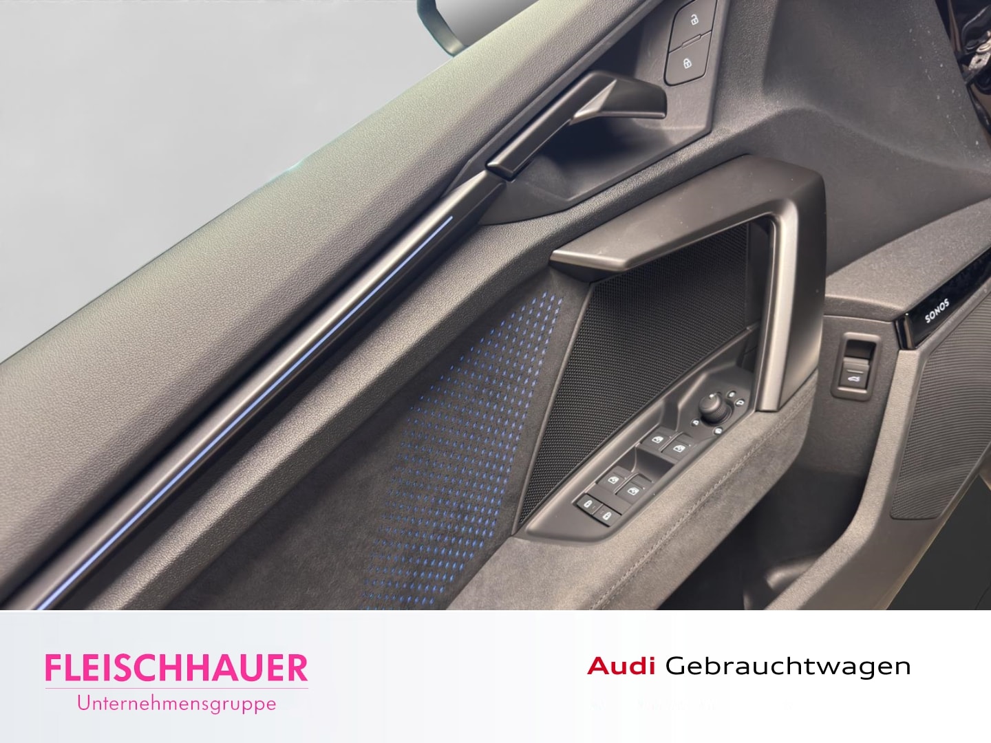 Bild über Audi RS 3 Sportback TFSI quattro 294 kW S tronic - für weitere Informationen kontaktieren Sie den Audi Partner
