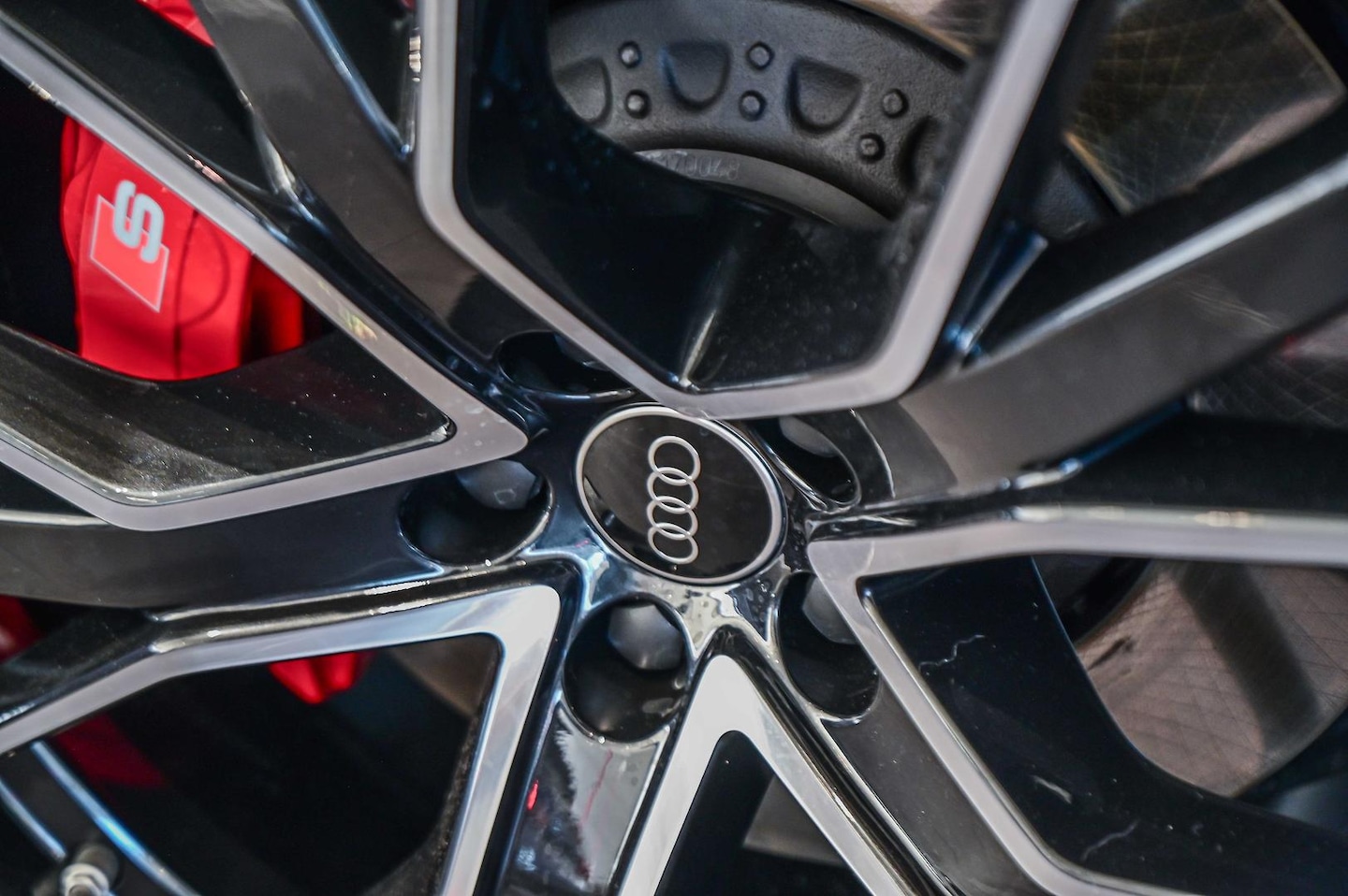 Image about Audi SQ7 TFSI quattro tiptronic
