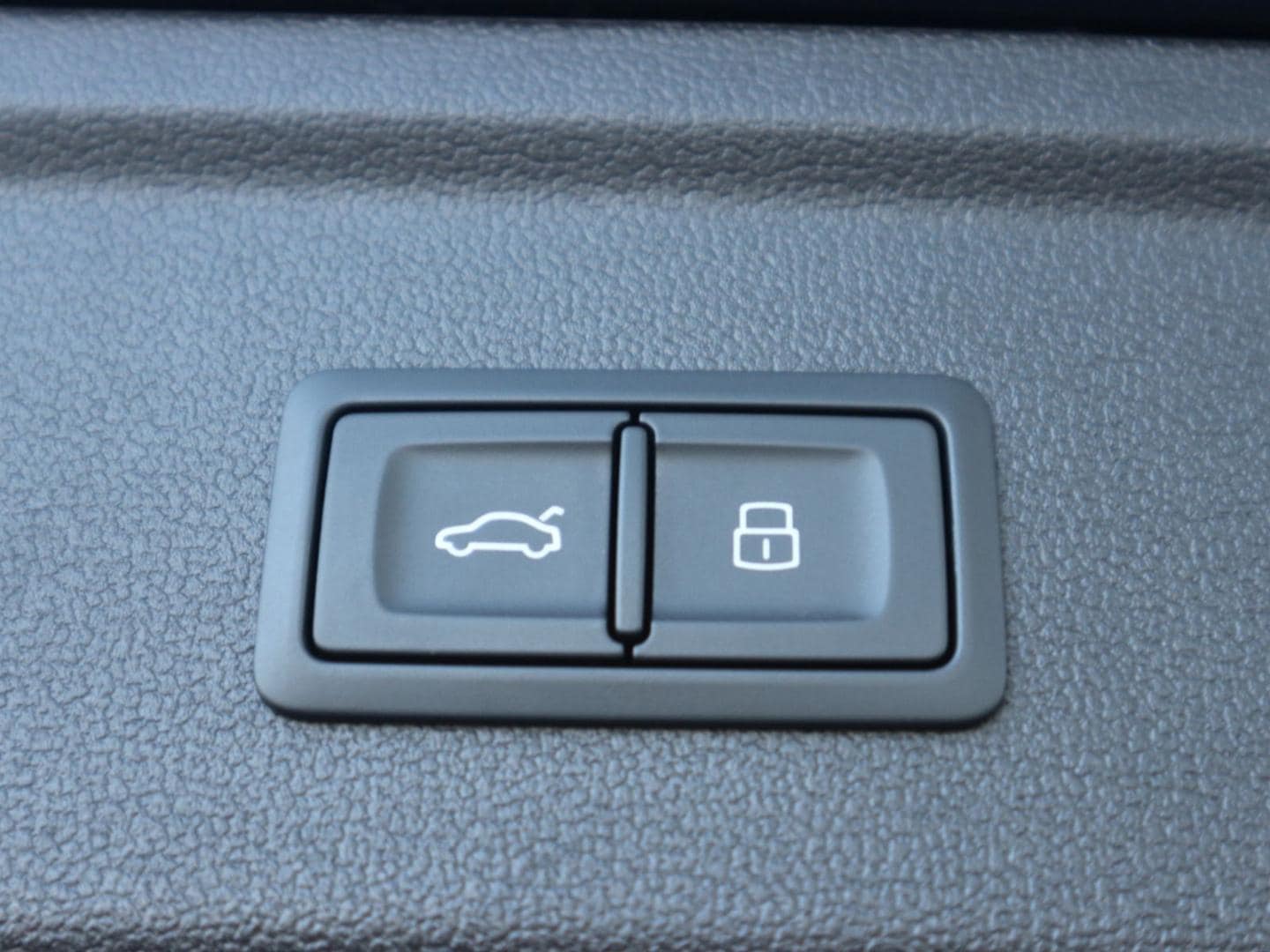 Bild über Audi A3 Sportback TDI S tronic - für weitere Informationen kontaktieren Sie den Audi Partner