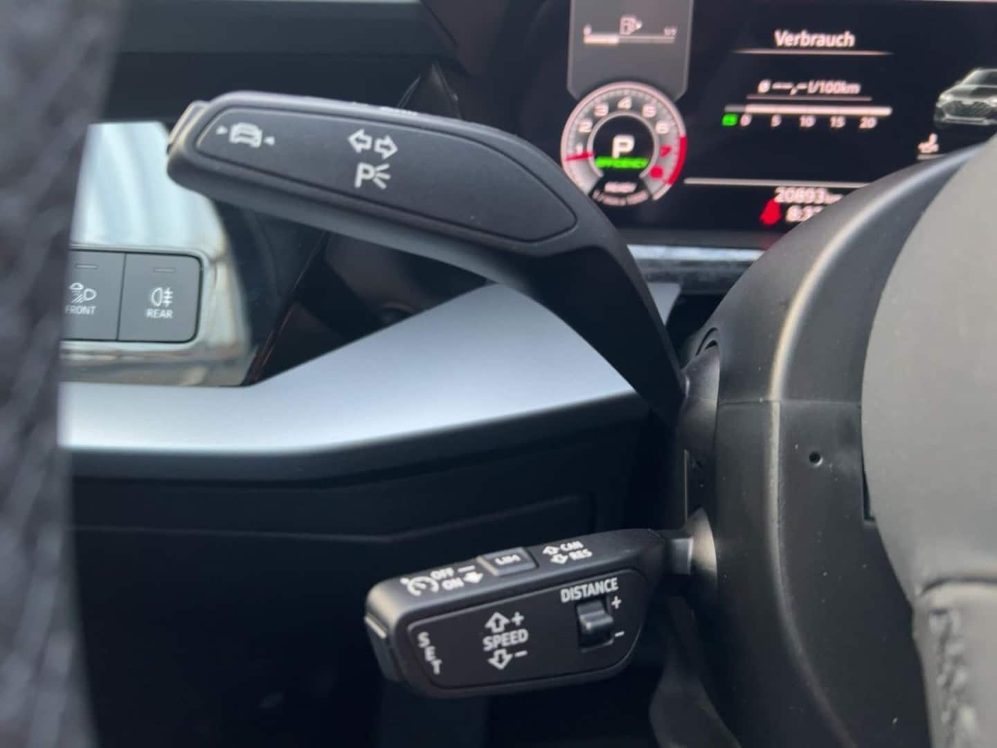 Bild über Audi A3 Sportback TFSI 110 kW S tronic - für weitere Informationen kontaktieren Sie den Audi Partner