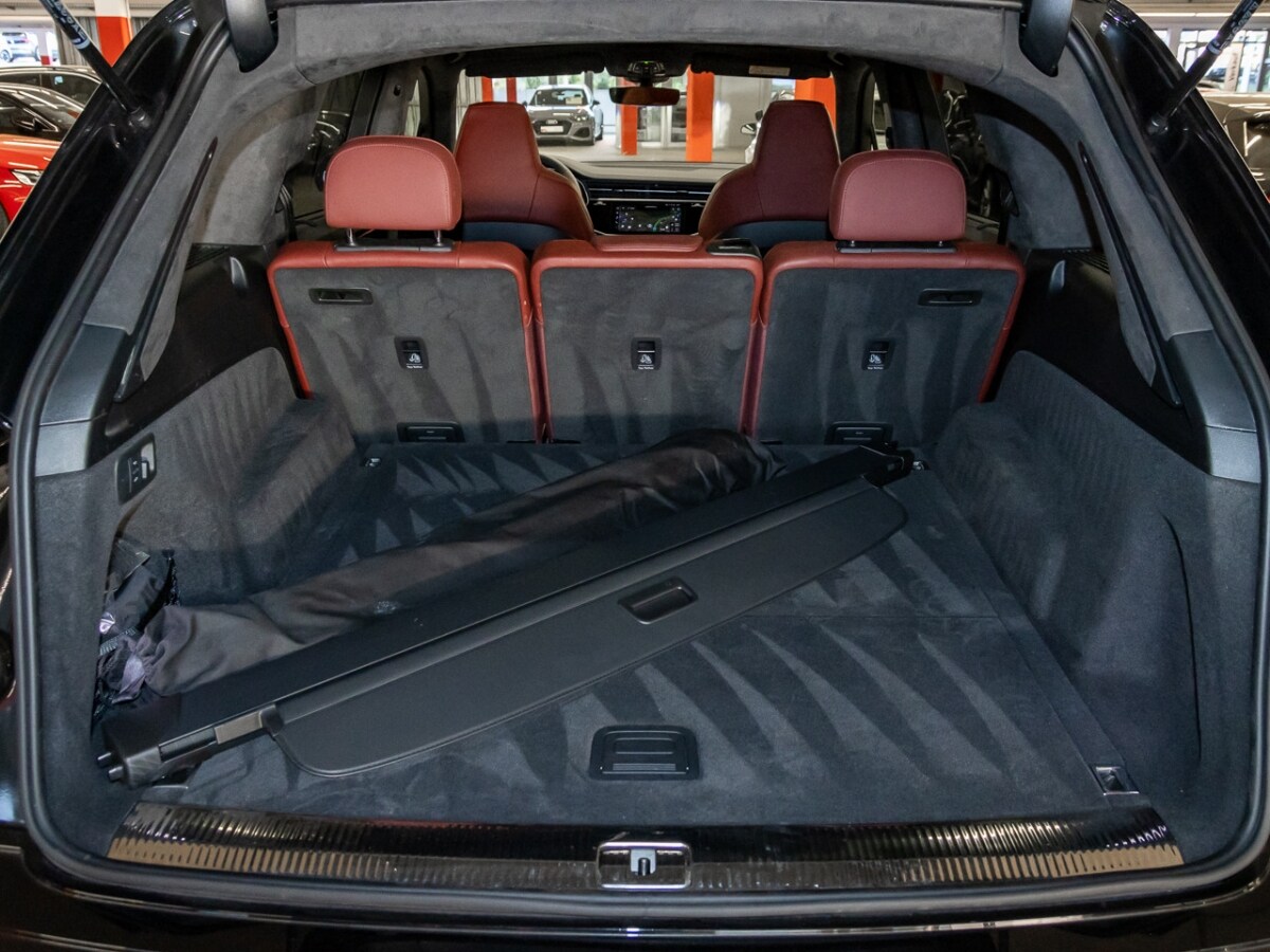 Image about Audi SQ7 TFSI quattro tiptronic