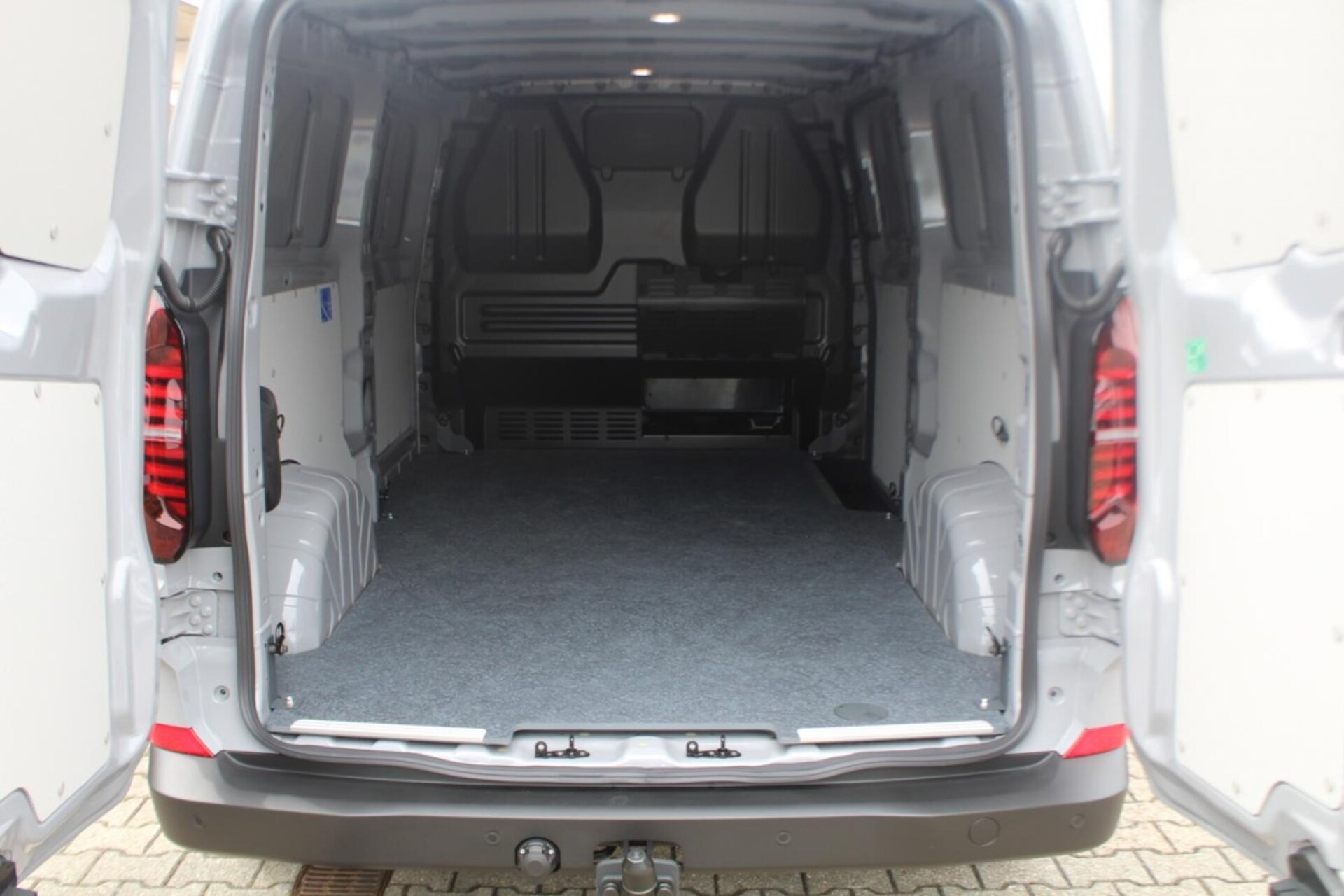 Volkswagen Transporter Kasten langer Radstand