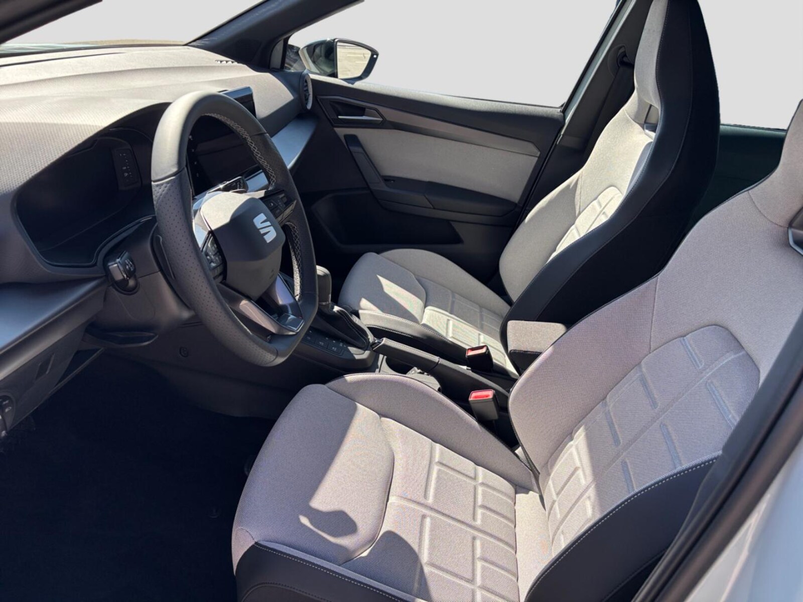 SEAT Arona – Bild 9