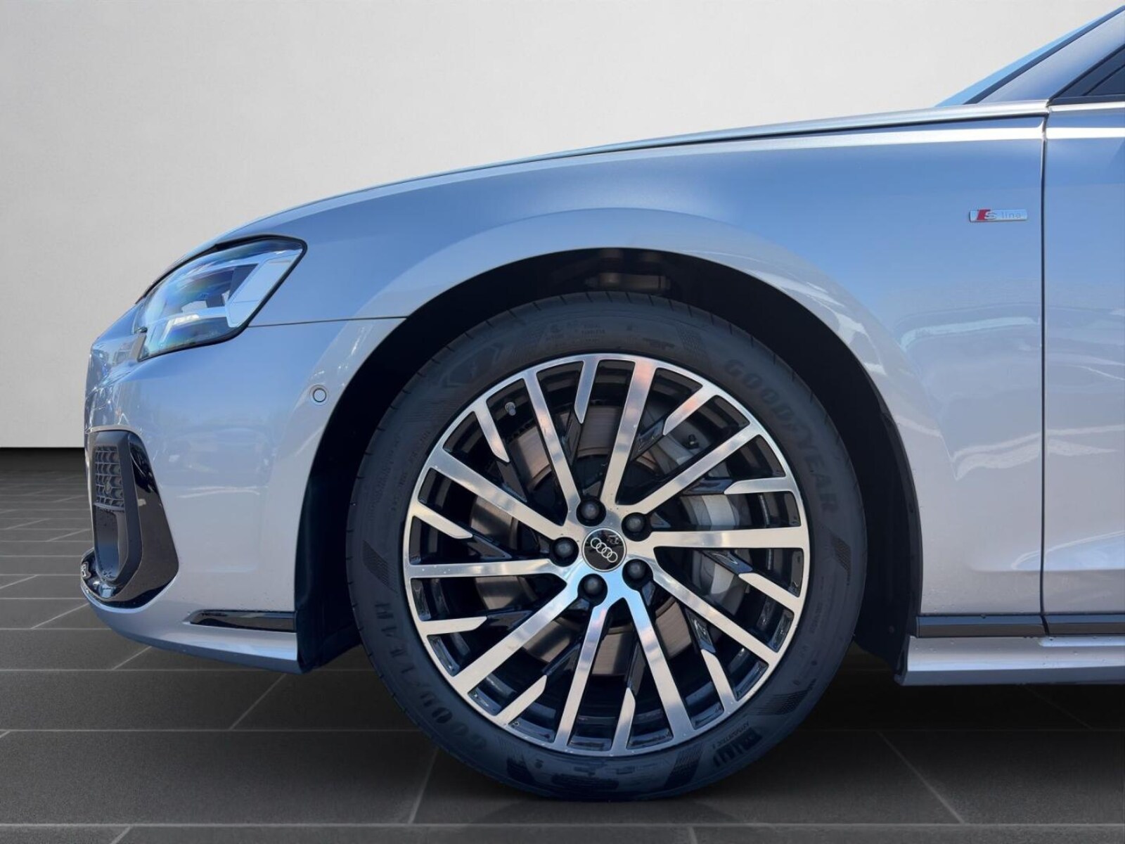 Audi A8 L – Bild 8