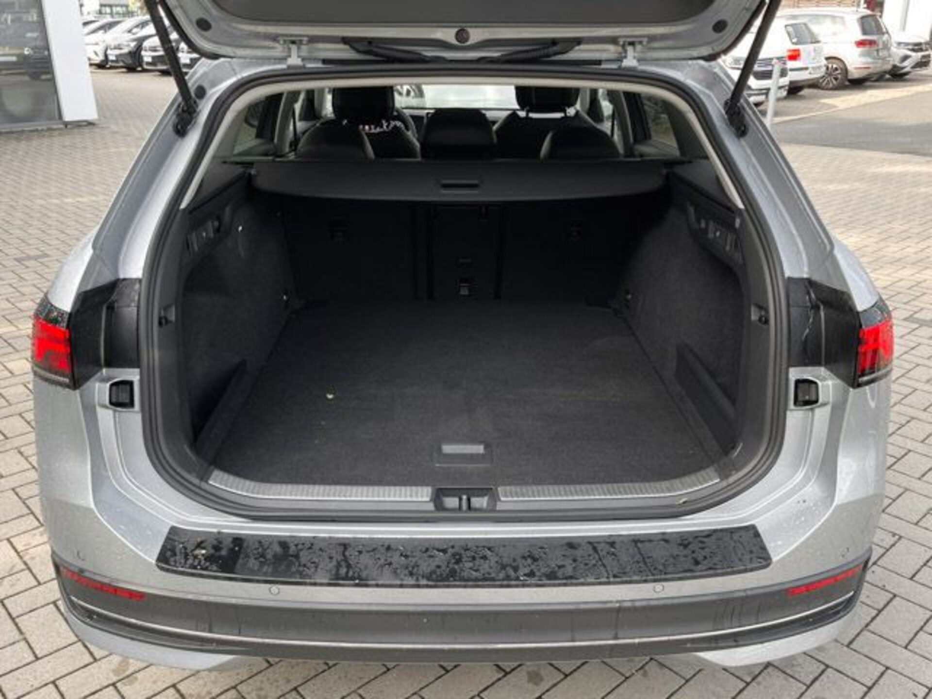 Volkswagen Passat Business