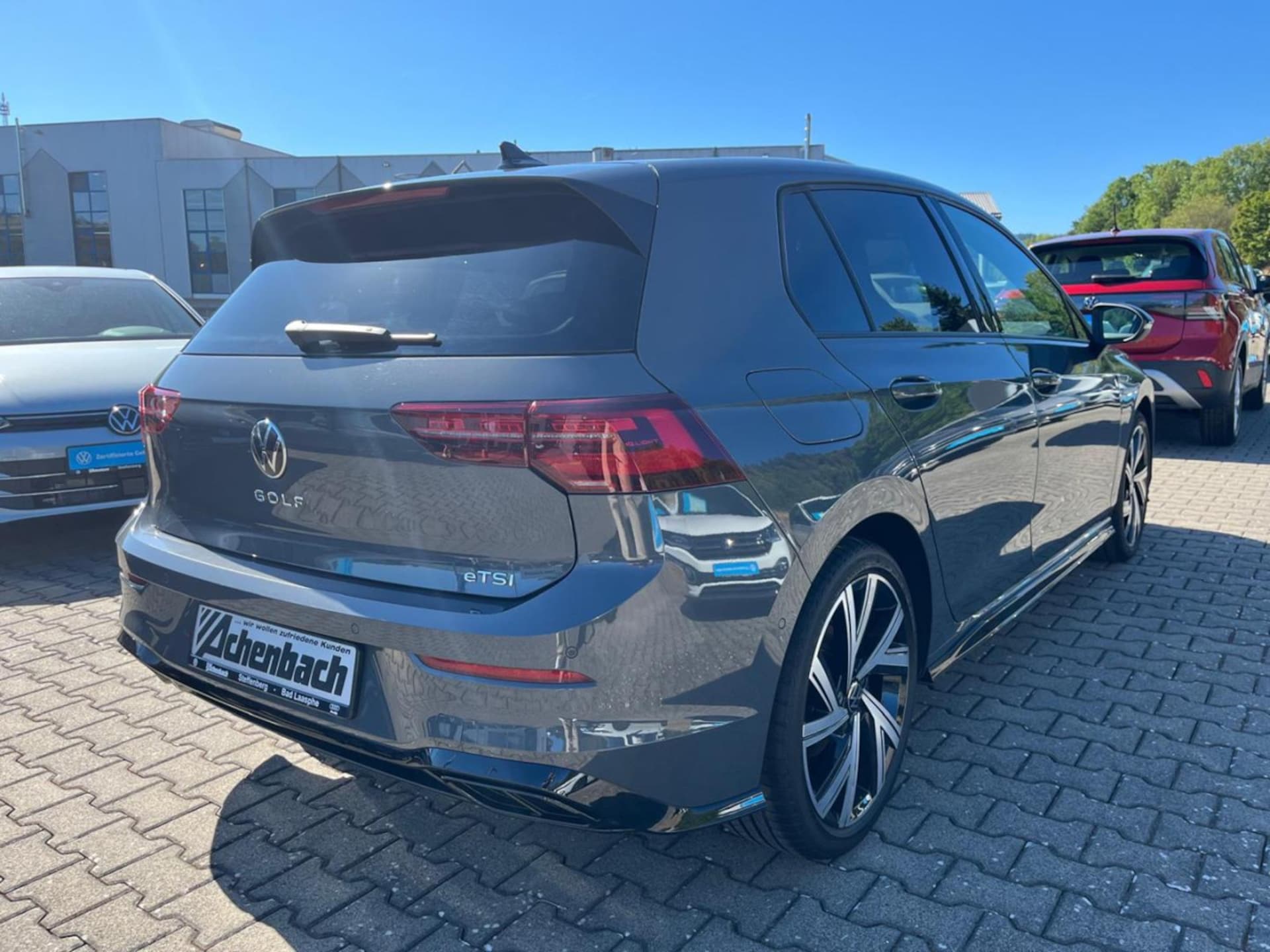 Volkswagen Golf R-Line
