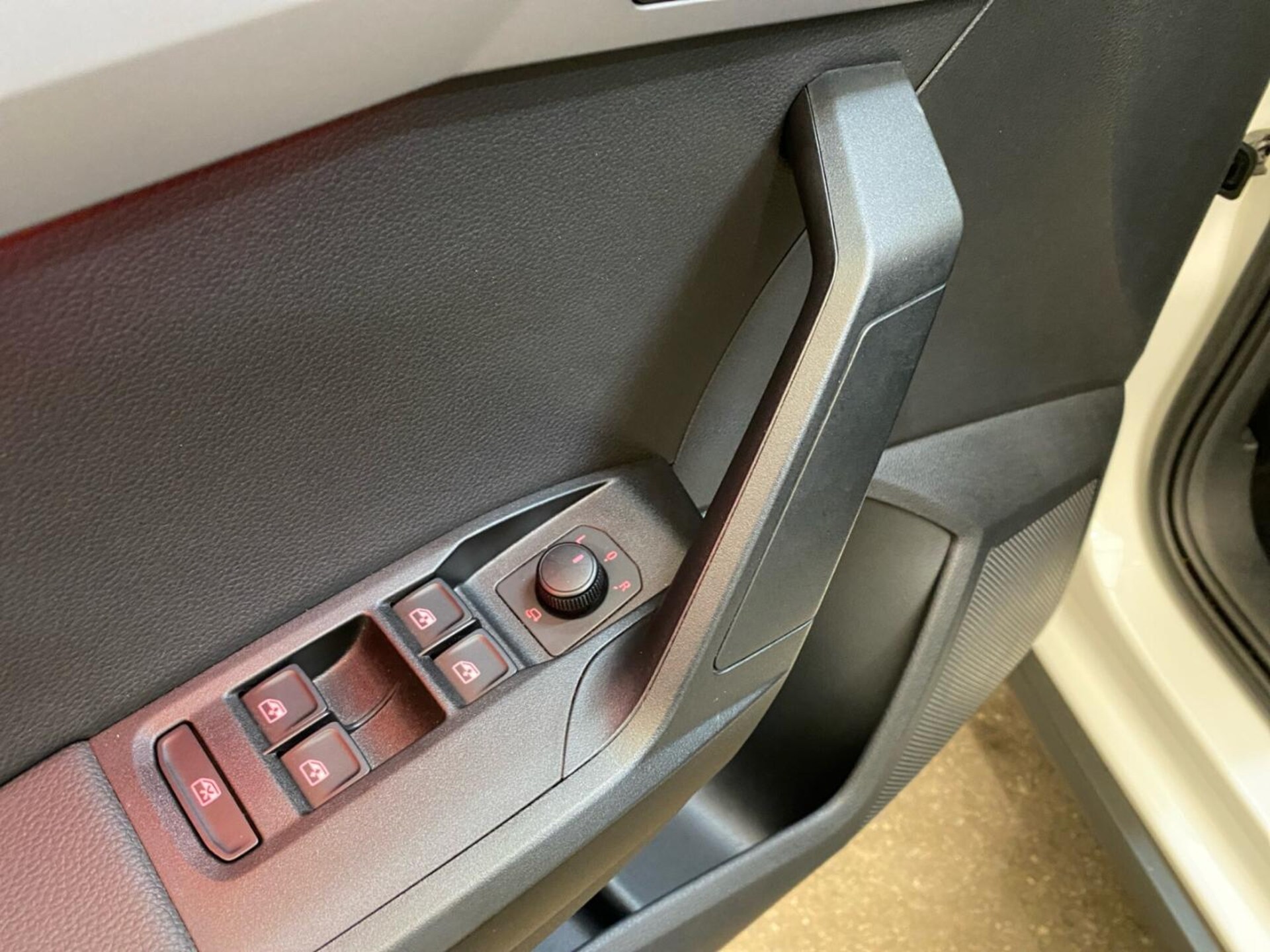 SEAT Arona FR