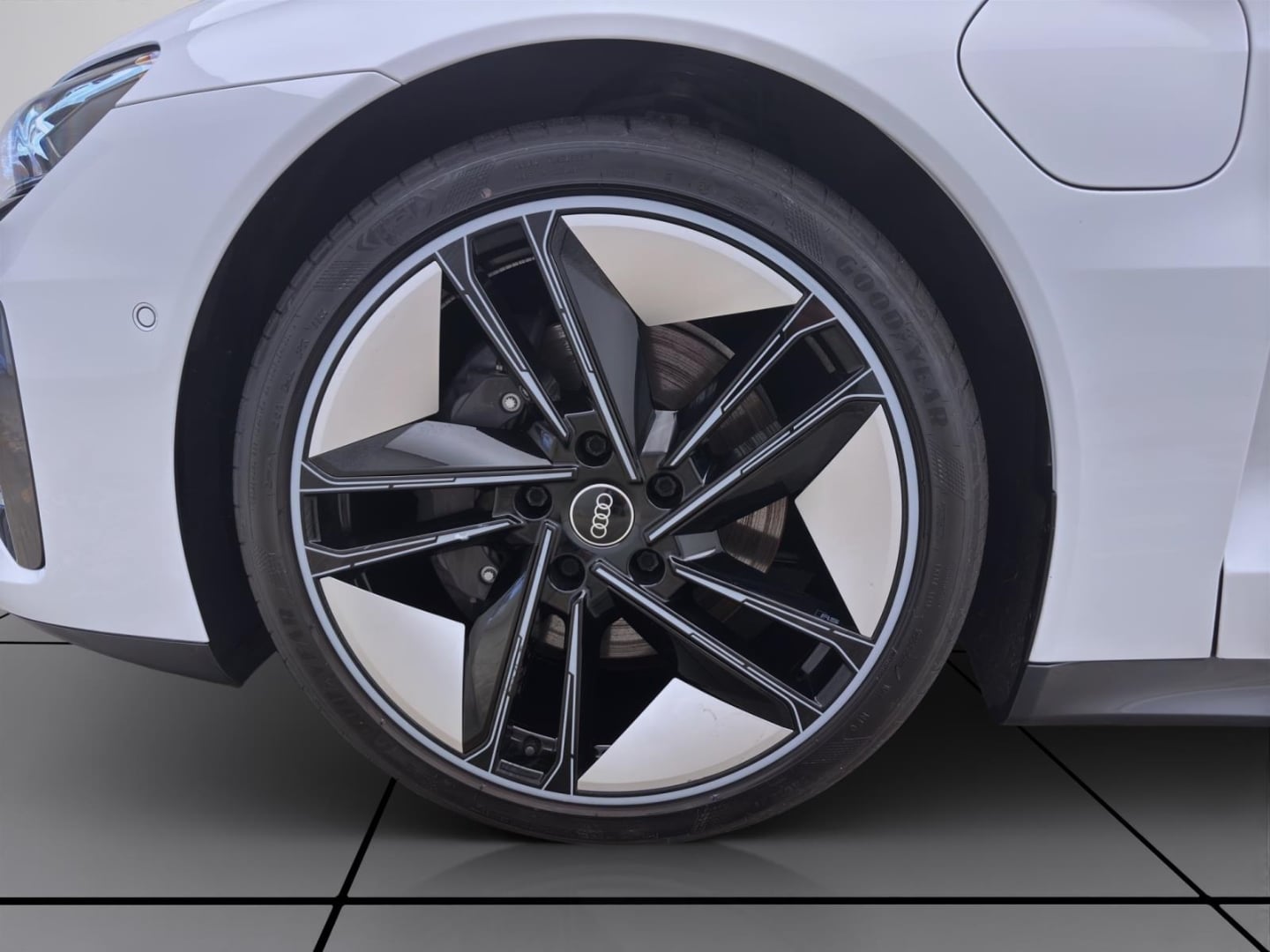 Image about Audi e-tron GT e-tron quattro
